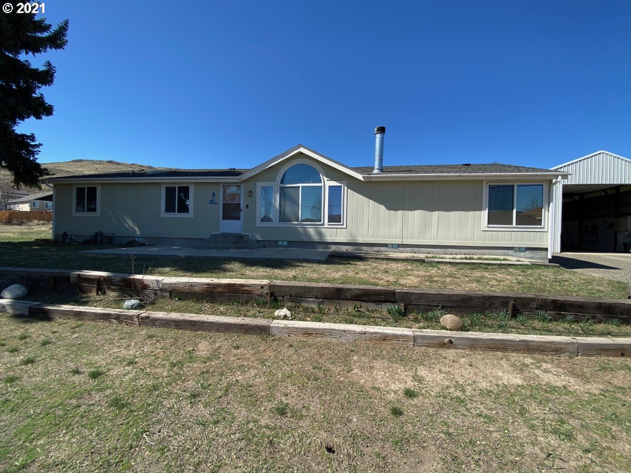 125 FOOTHILL DR (1 of 14)