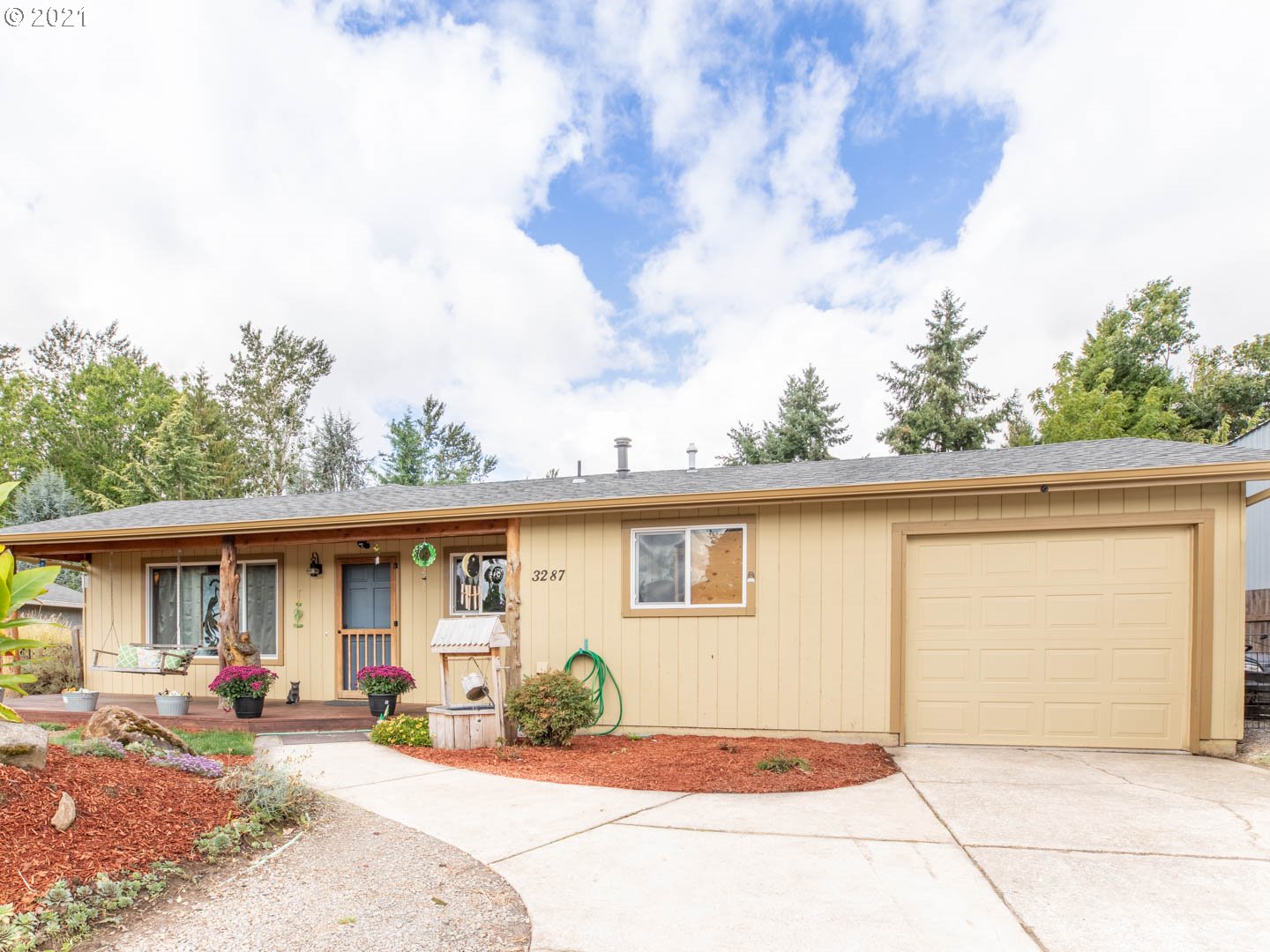 3287 SUNSET DR (1 of 22)