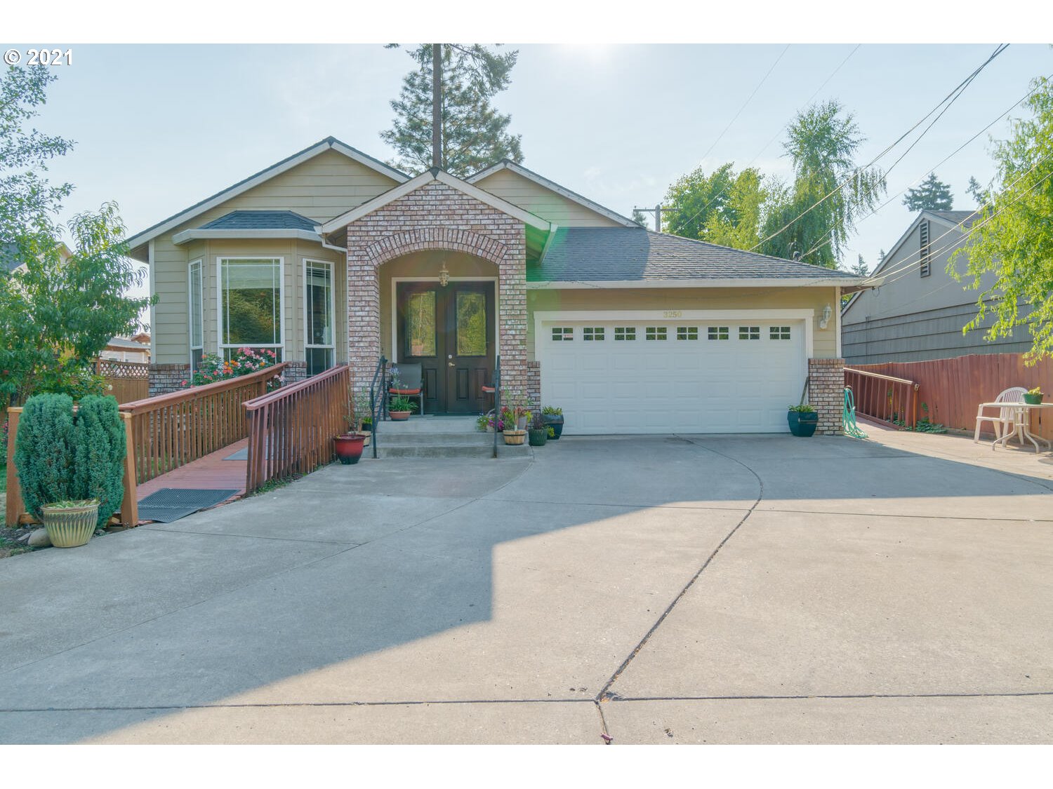 3250 SE 174TH AVE (1 of 30)