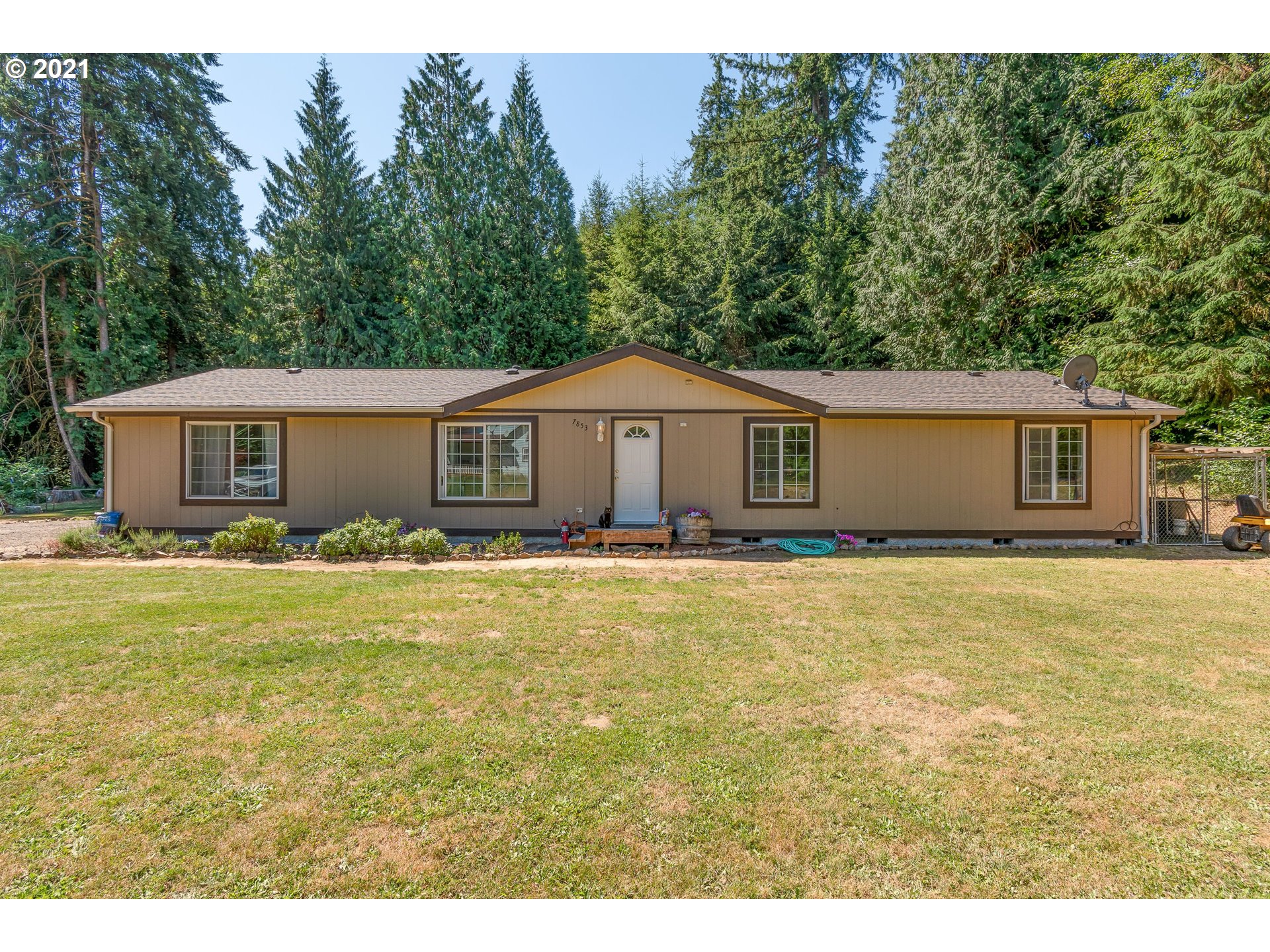 7853 LEWIS RIVER RD (1 of 32)