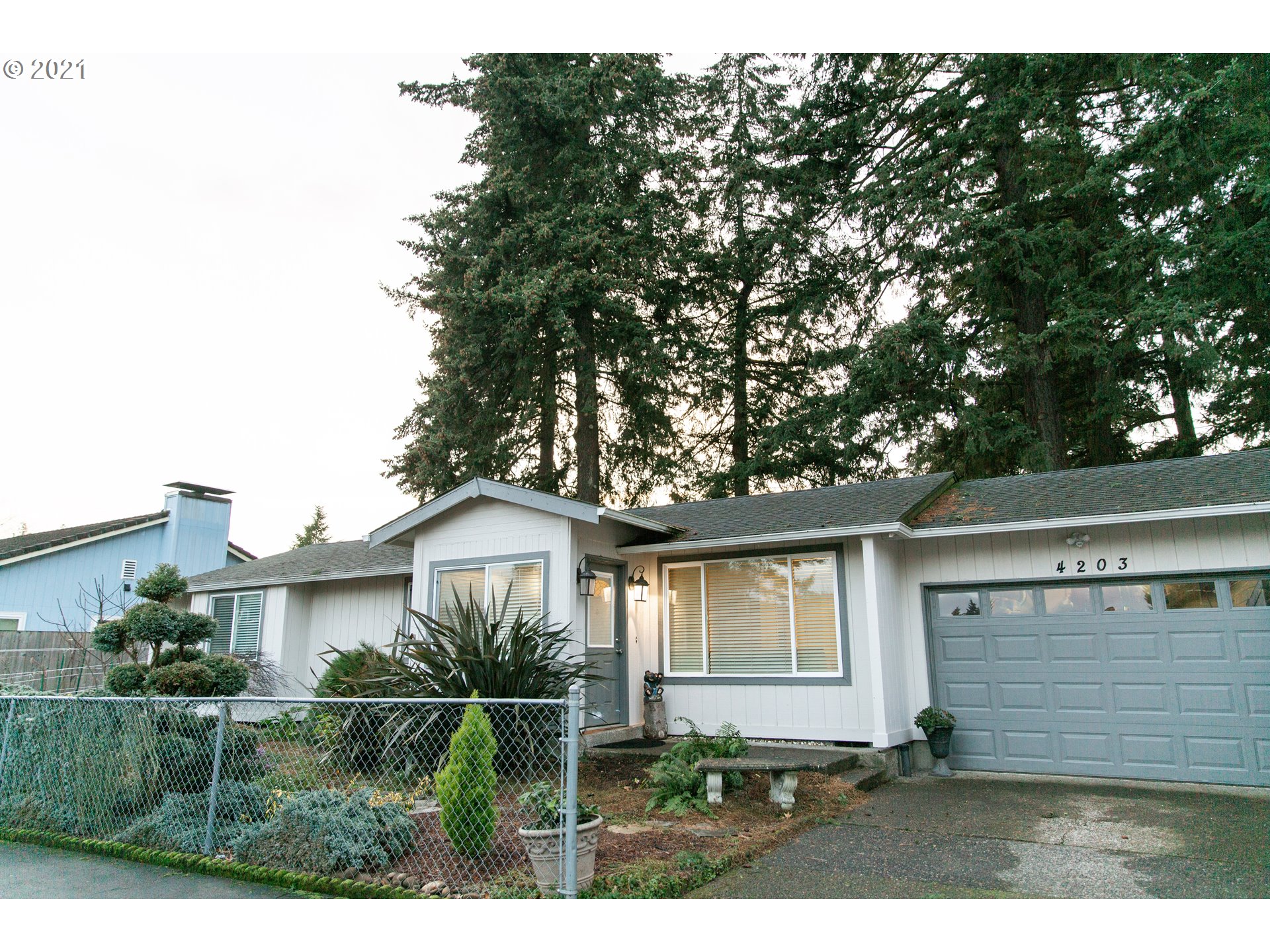 4203 SE 126TH AVE (1 of 30)