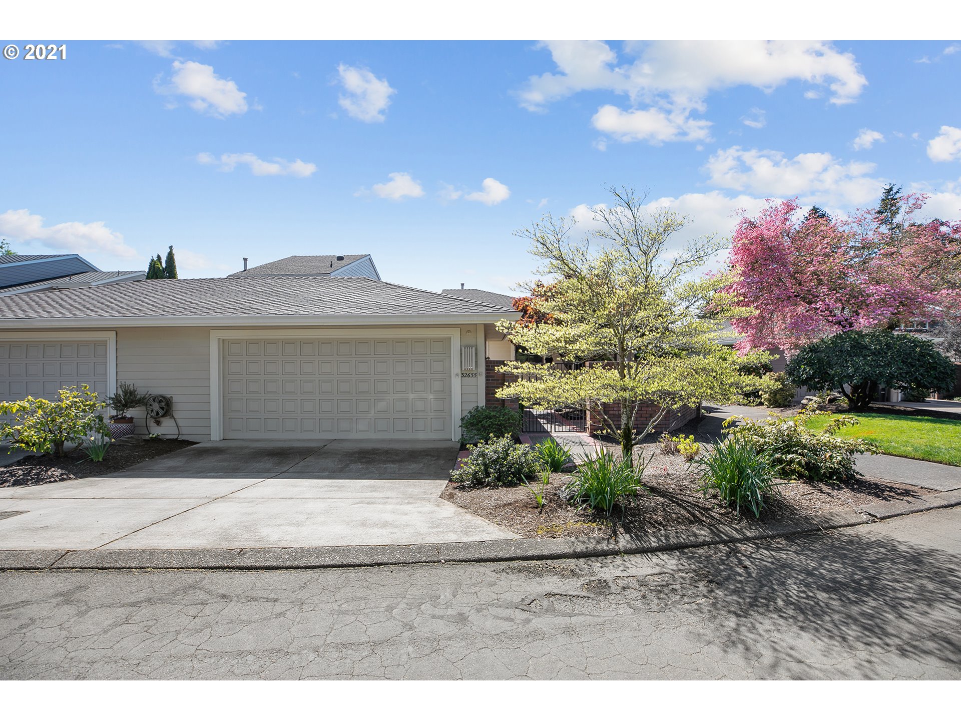 32655 SW LAKE POINT CT (1 of 32)
