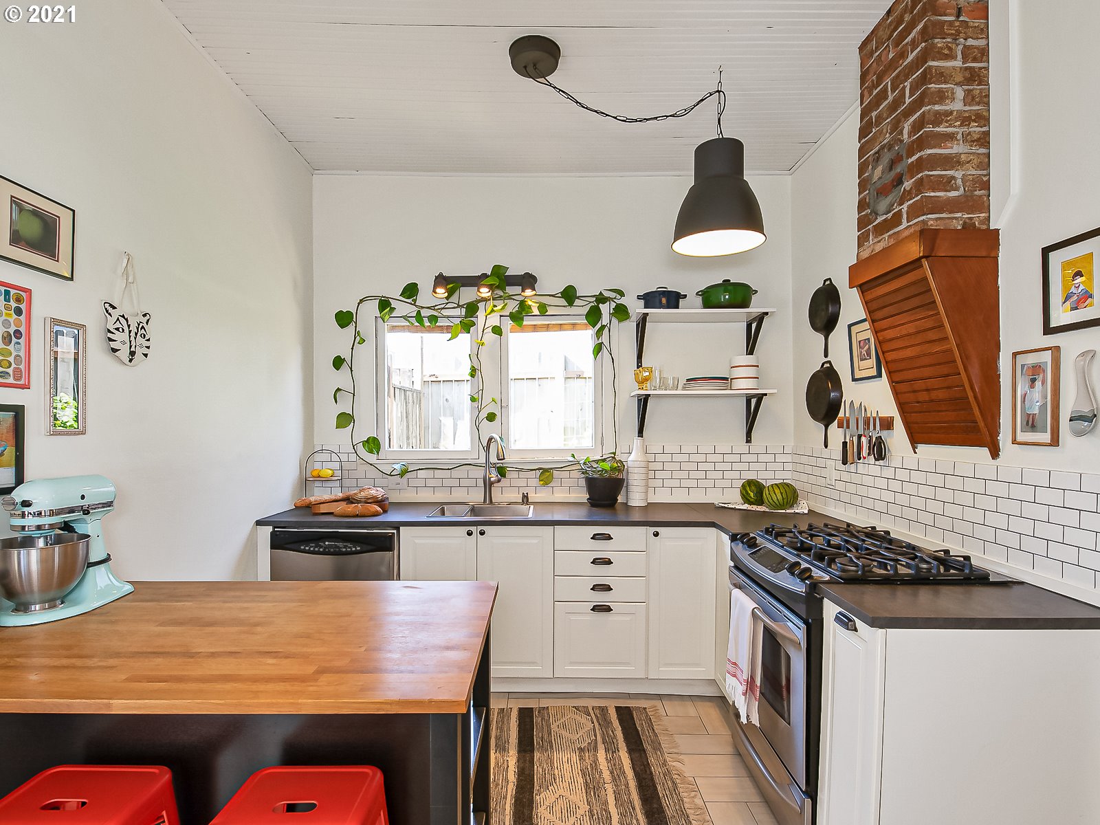 Historic Queen Anne with Modern Style! - Living Room Realty