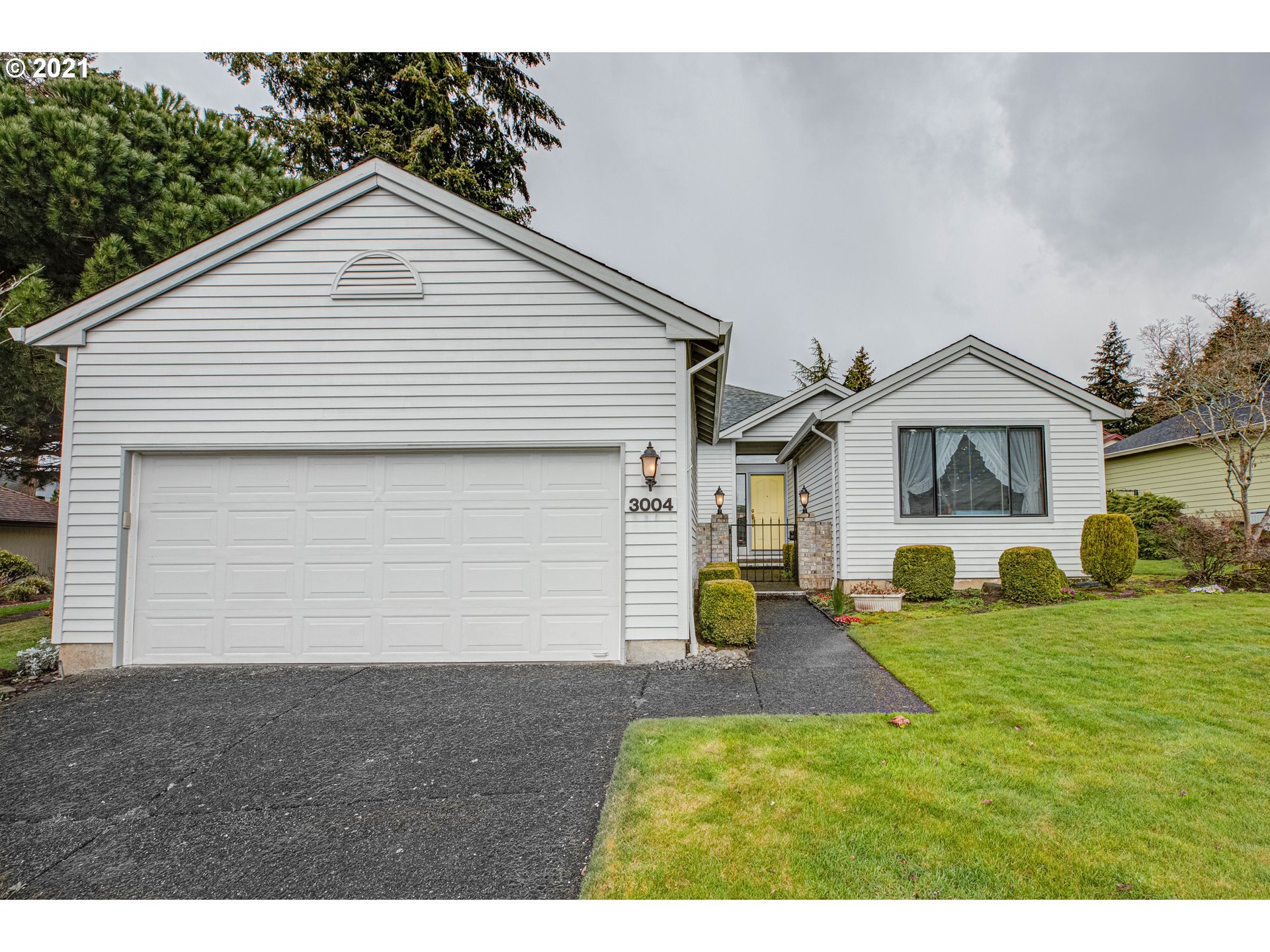3004 SE 156TH AVE (1 of 26)