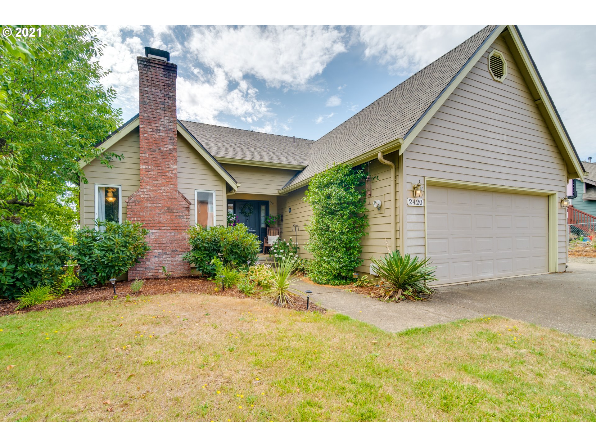 2420 SW MAPLEWOOD DR (1 of 30)
