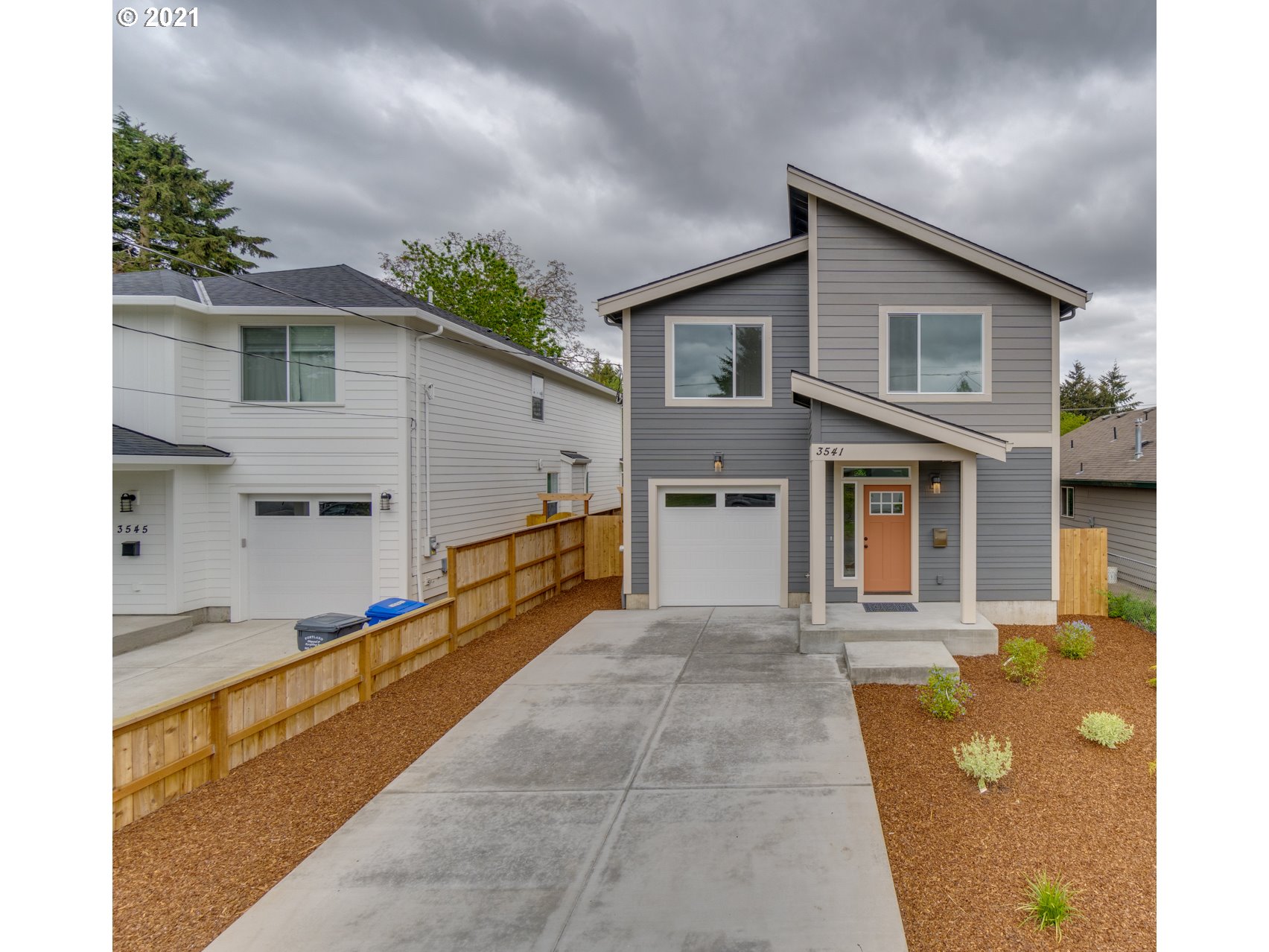 3541 SE 77TH AVE (1 of 28)