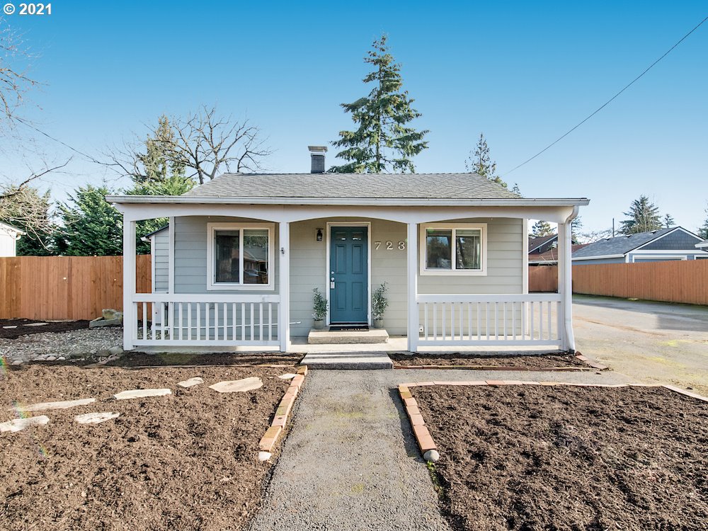 7236 SE 63RD AVE (1 of 25)
