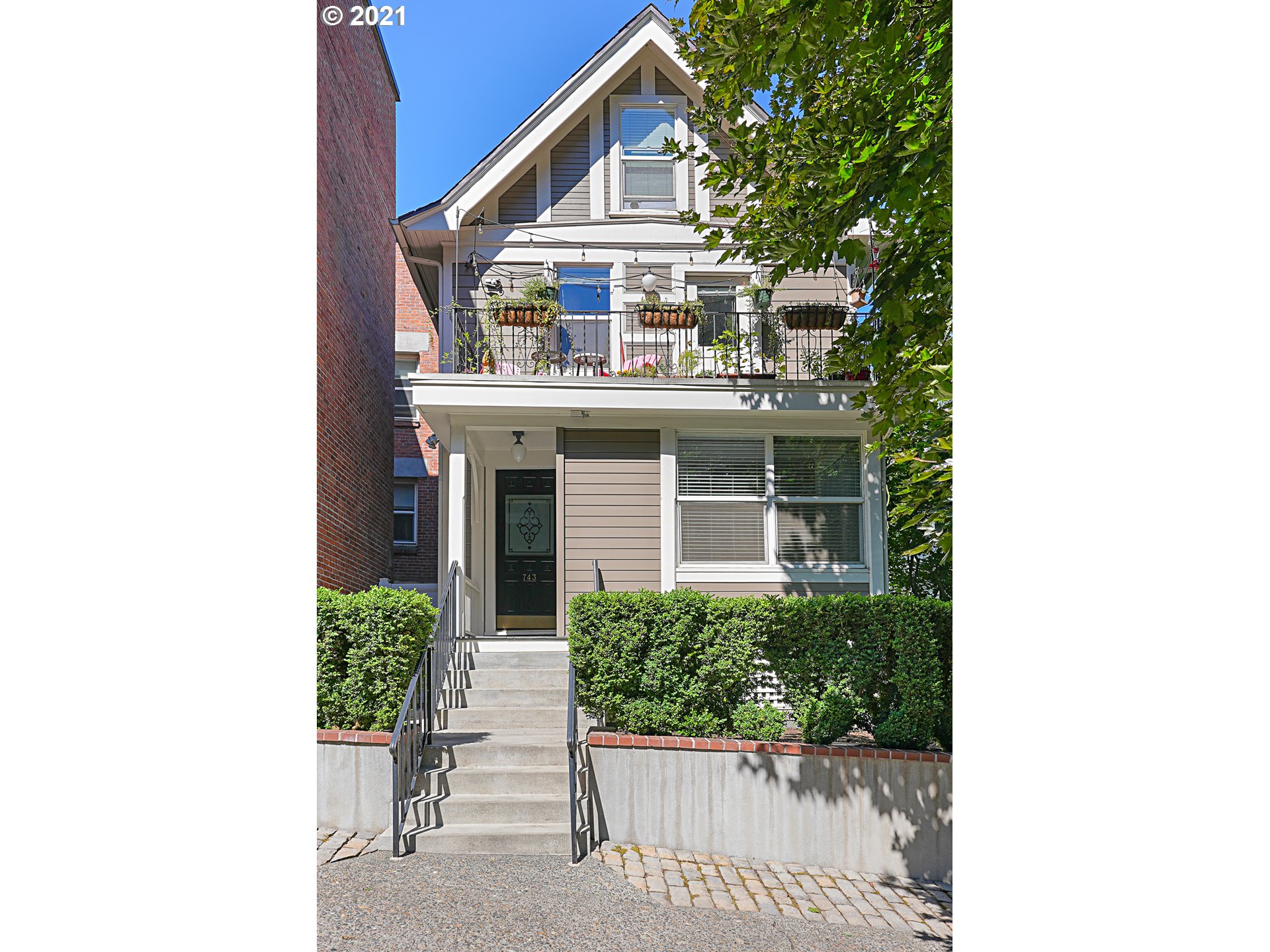 743 SW VISTA AVE (1 of 32)