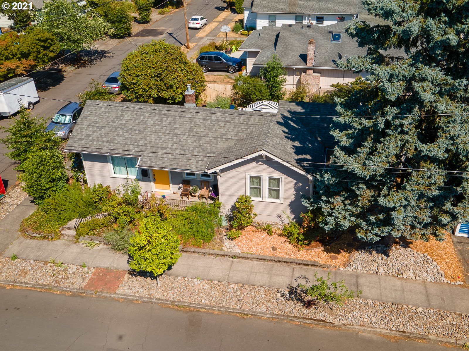 4606 SE 53RD AVE (1 of 26)