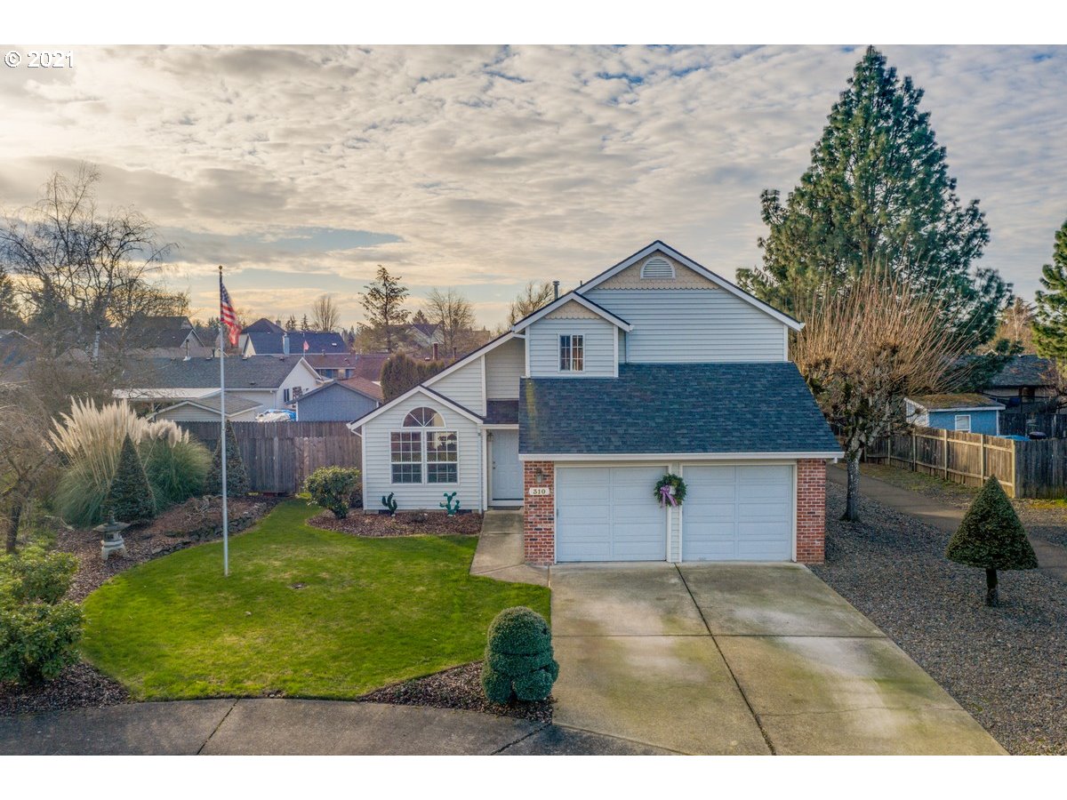 310 E SUNSET DR (1 of 32)