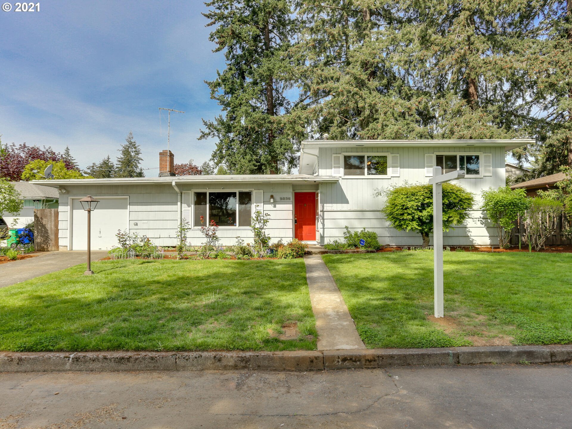2825 SE 120TH AVE (1 of 32)