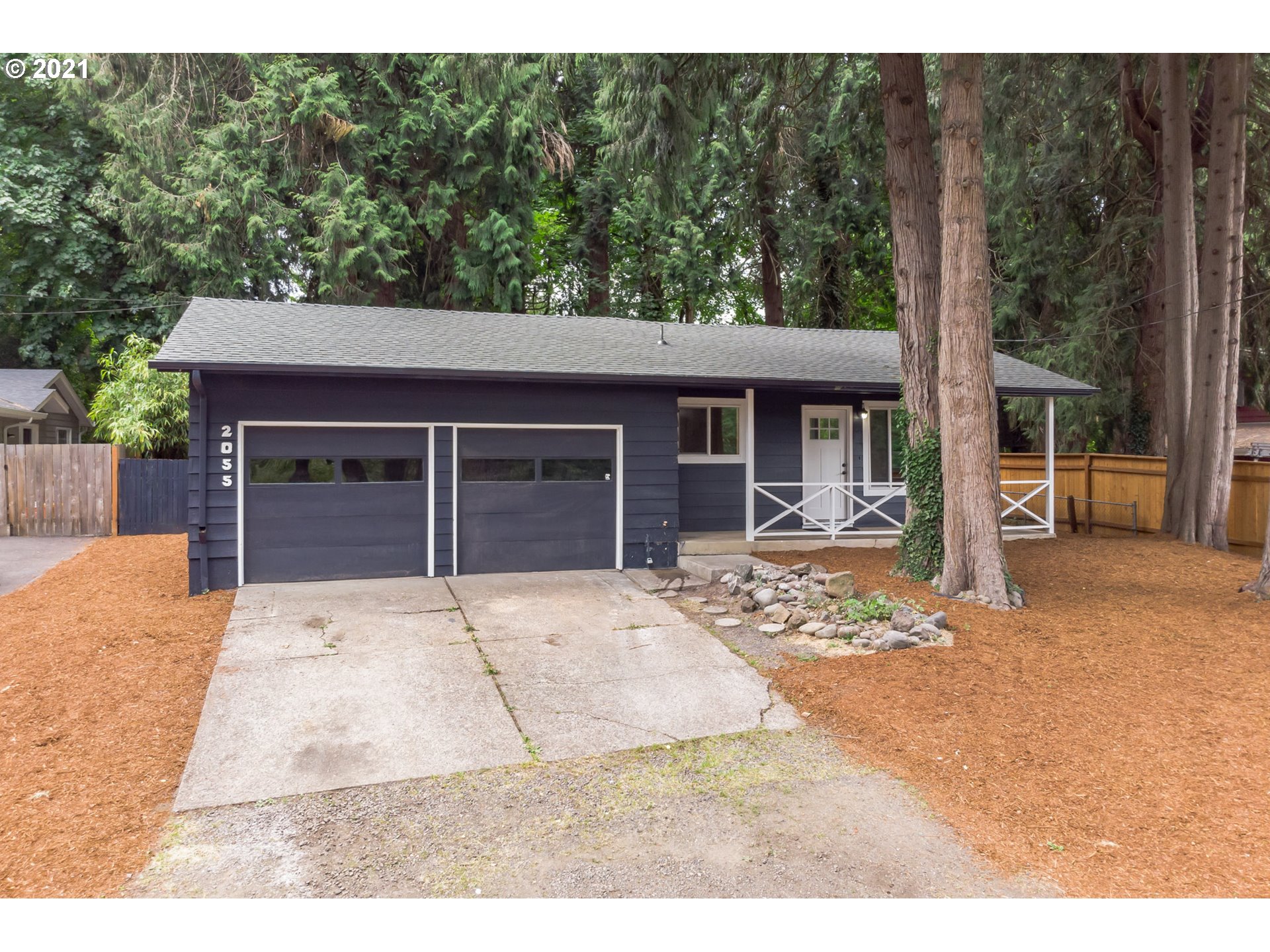 2055 SW MOSSY BRAE RD (1 of 29)