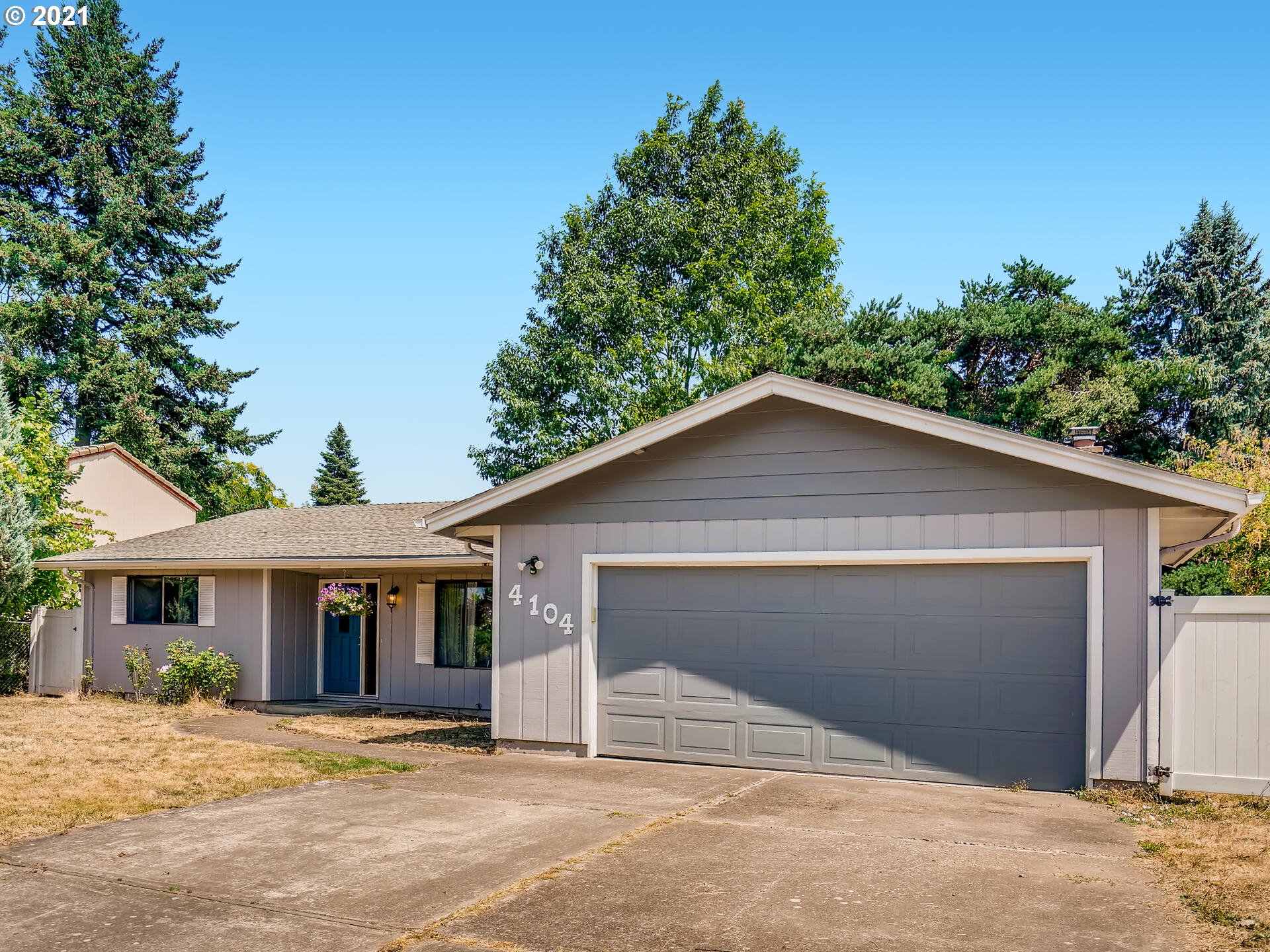 4104 46TH AVE (1 of 28)