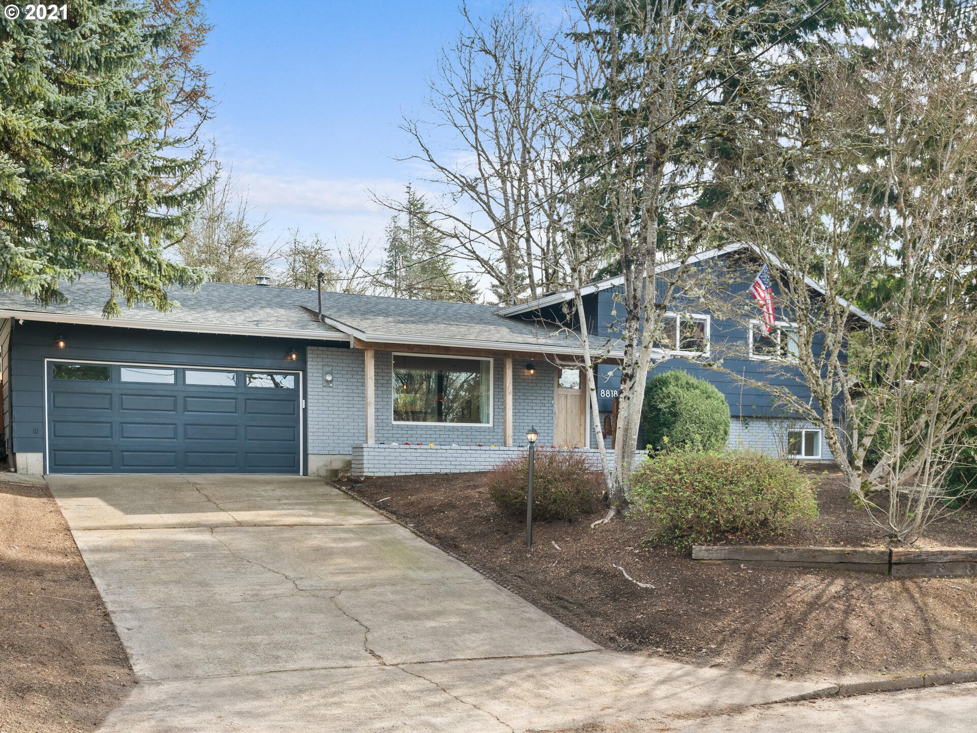 8818 SW 57TH AVE (1 of 32)