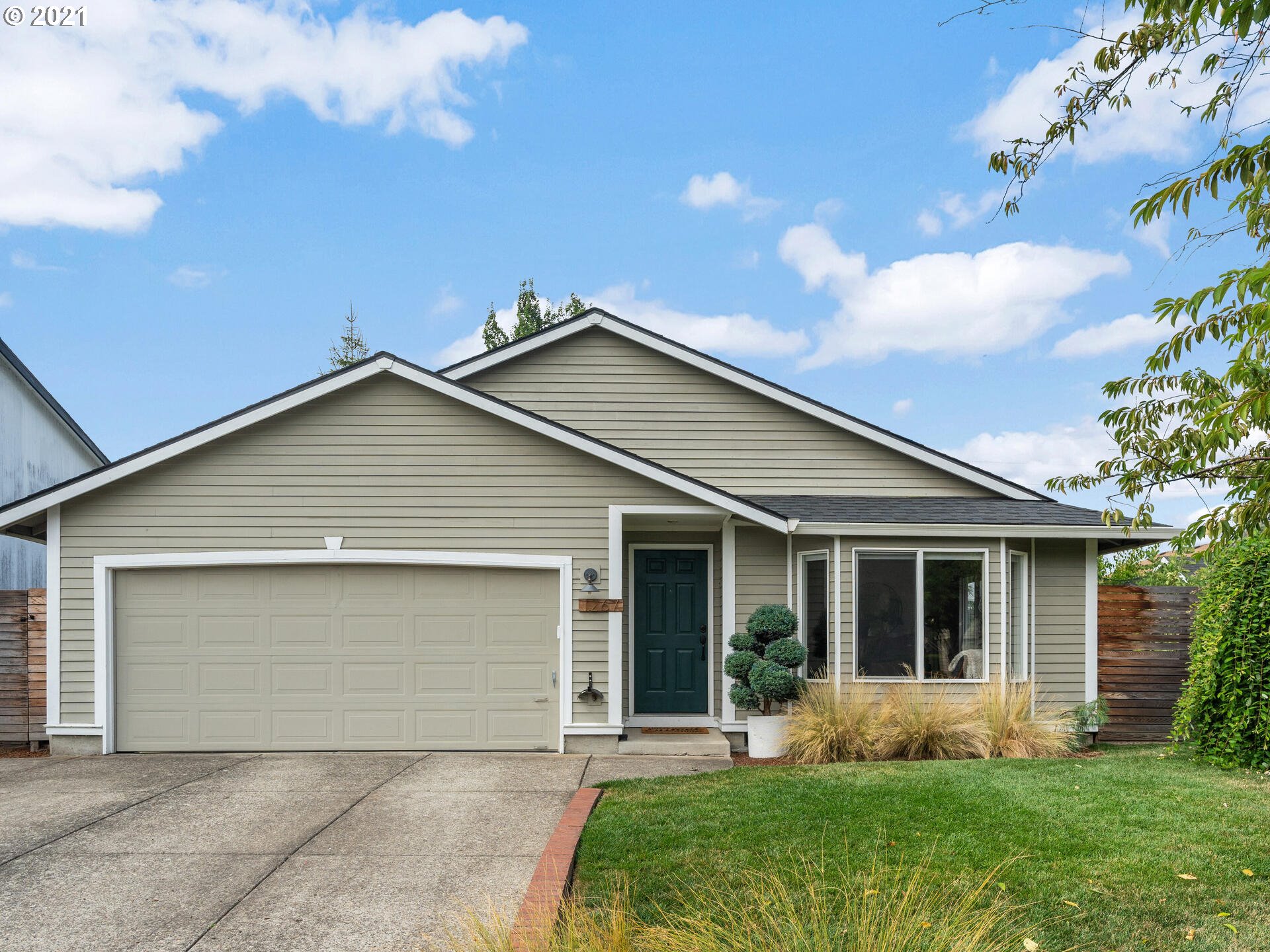 1267 SW 217TH AVE (1 of 30)