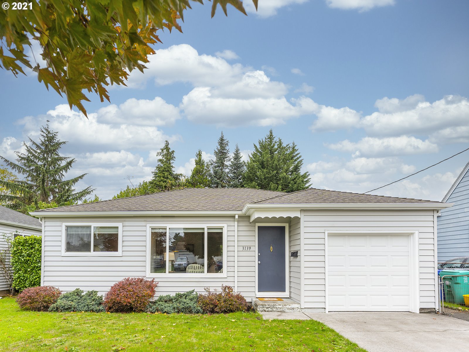 3139 SE 64TH AVE (1 of 27)