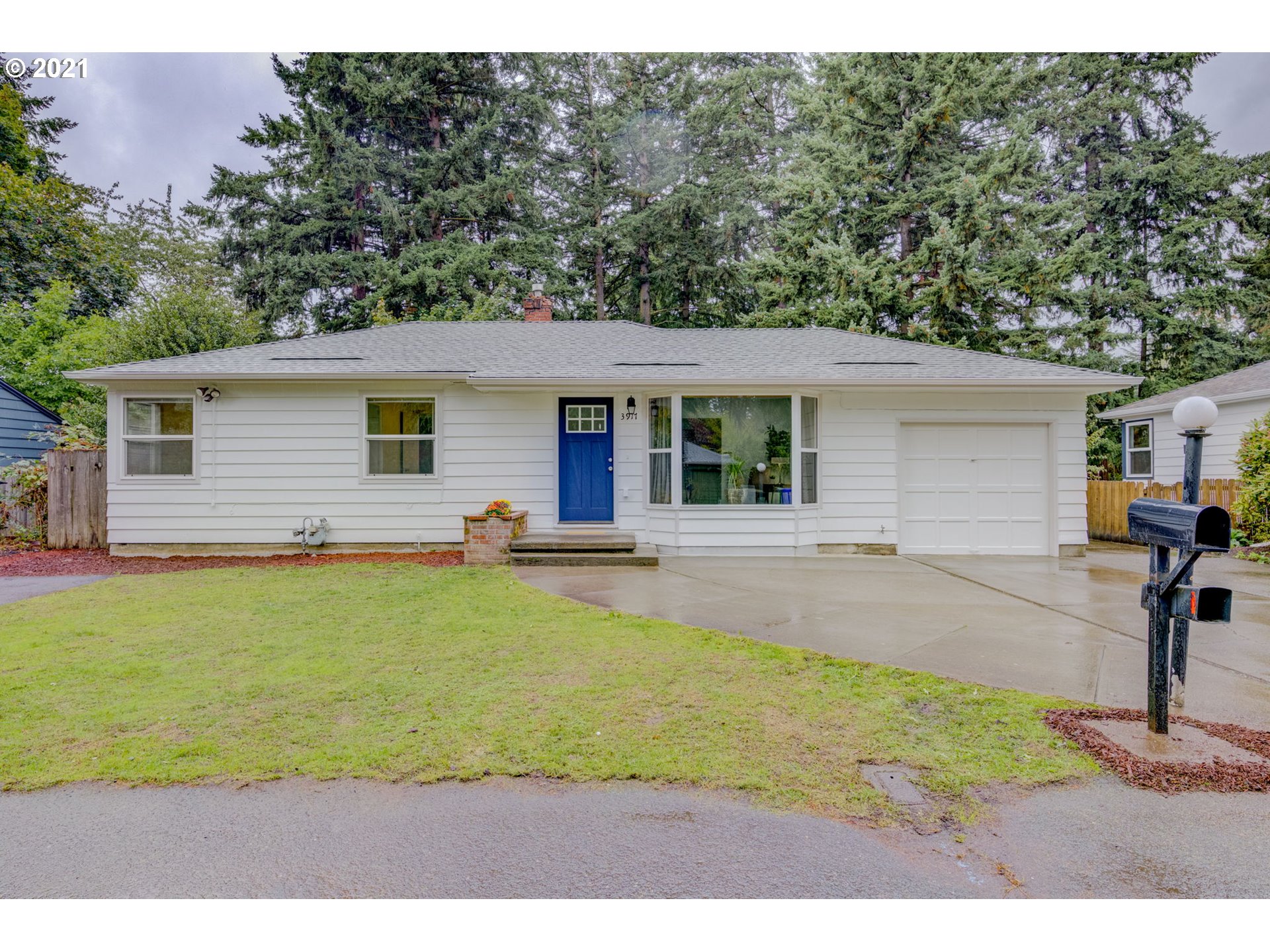 3917 SE 116TH AVE (1 of 31)