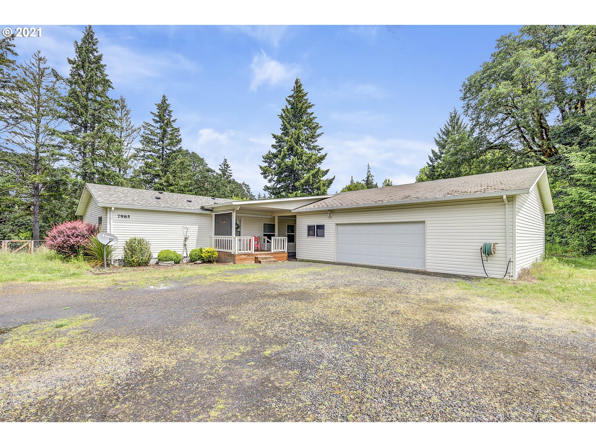 7985 SAWTELL RD (1 of 23)