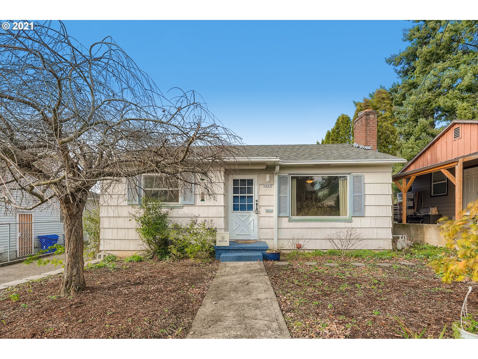 4823 SE 85TH AVE (1 of 29)