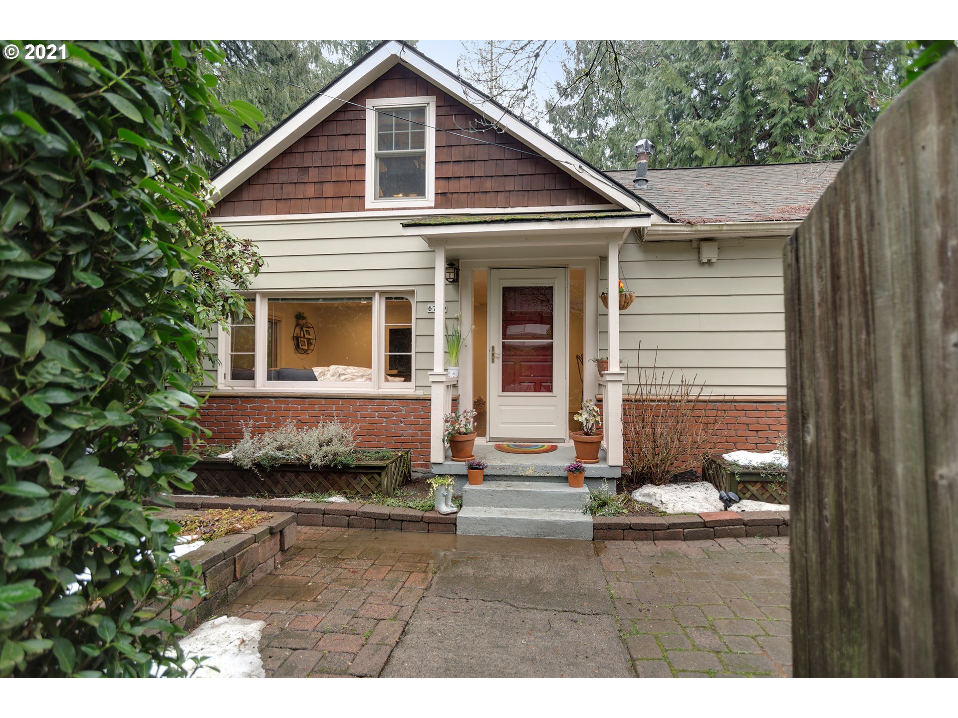 6710 SW 60TH AVE (1 of 32)