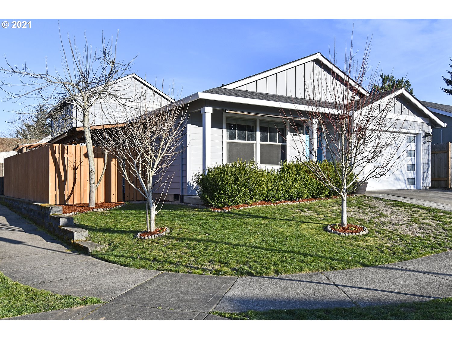 6512 SE 137TH AVE (1 of 16)