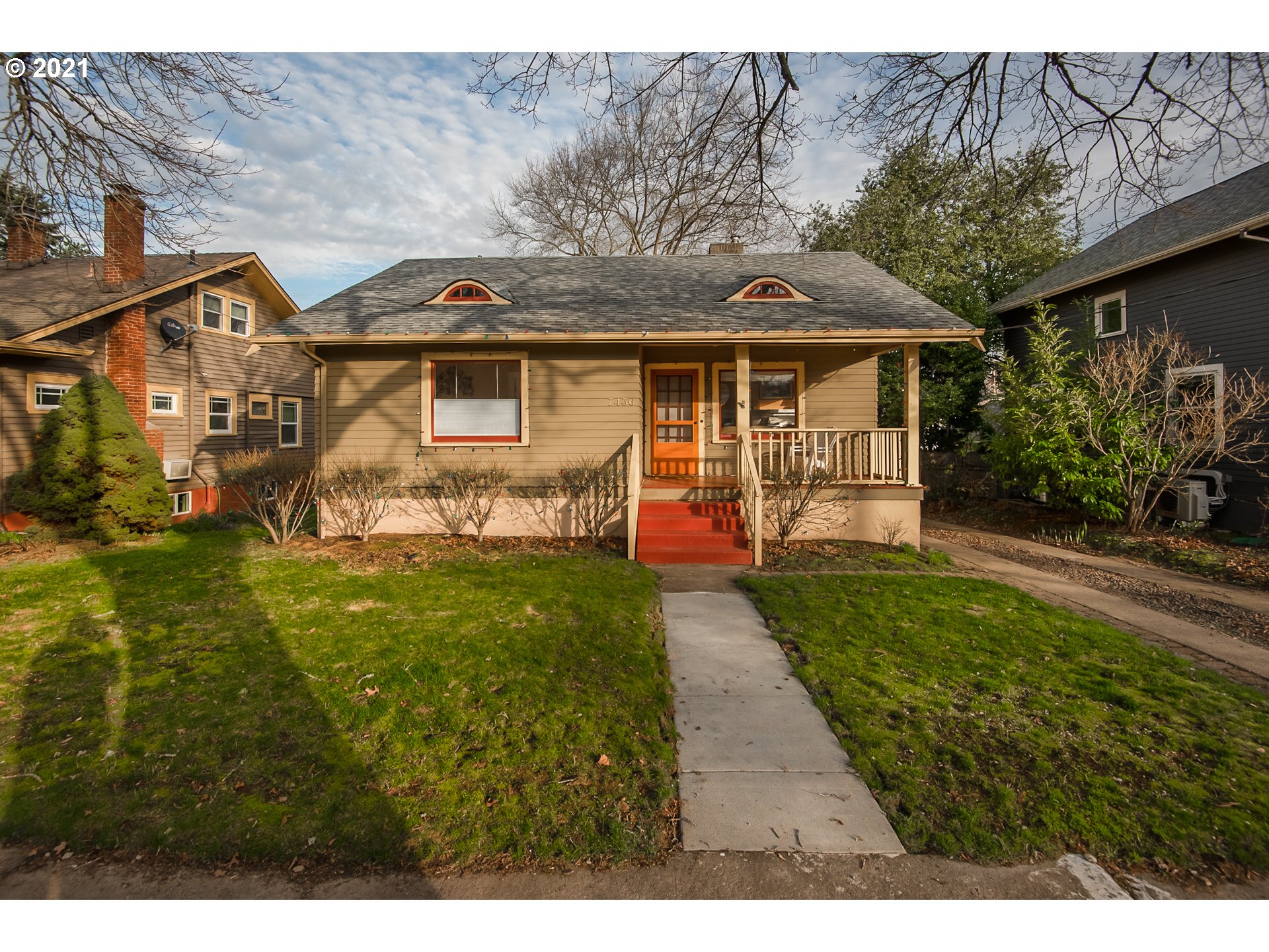 7436 SE 19TH AVE (1 of 30)