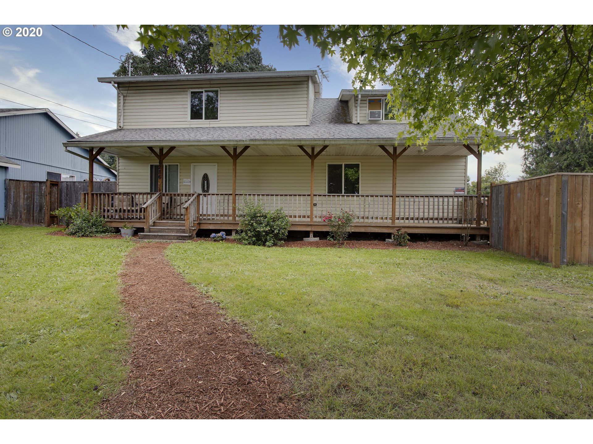 16286 FRONT AVE (1 of 32)