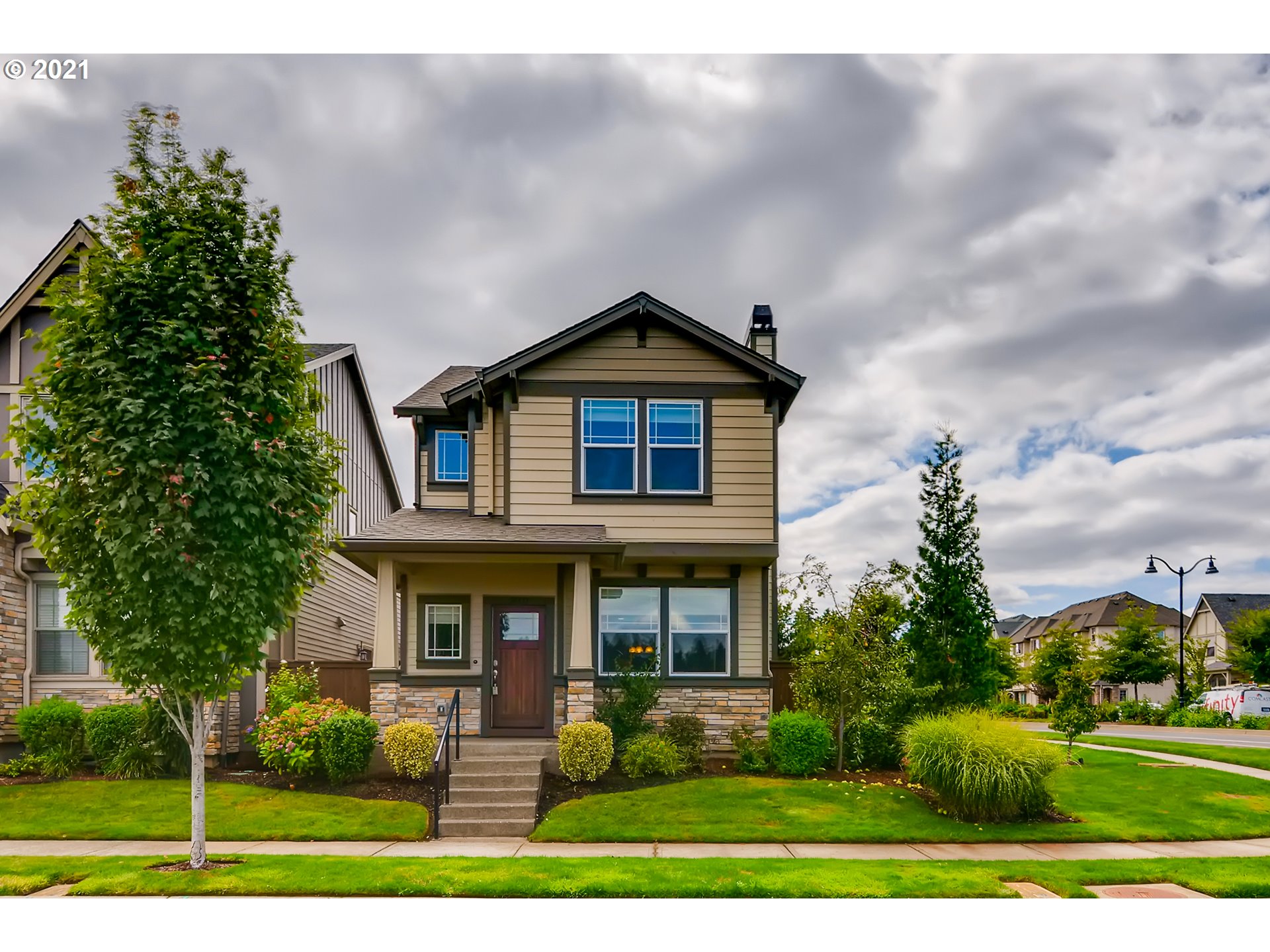 28437 SW COFFEE LAKE DR (1 of 32)
