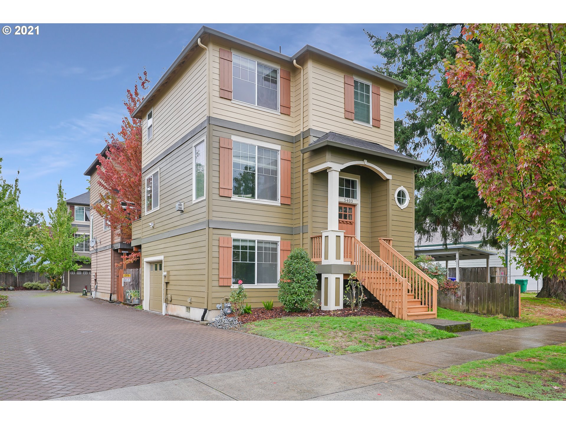 5403 SE 89TH AVE (1 of 31)