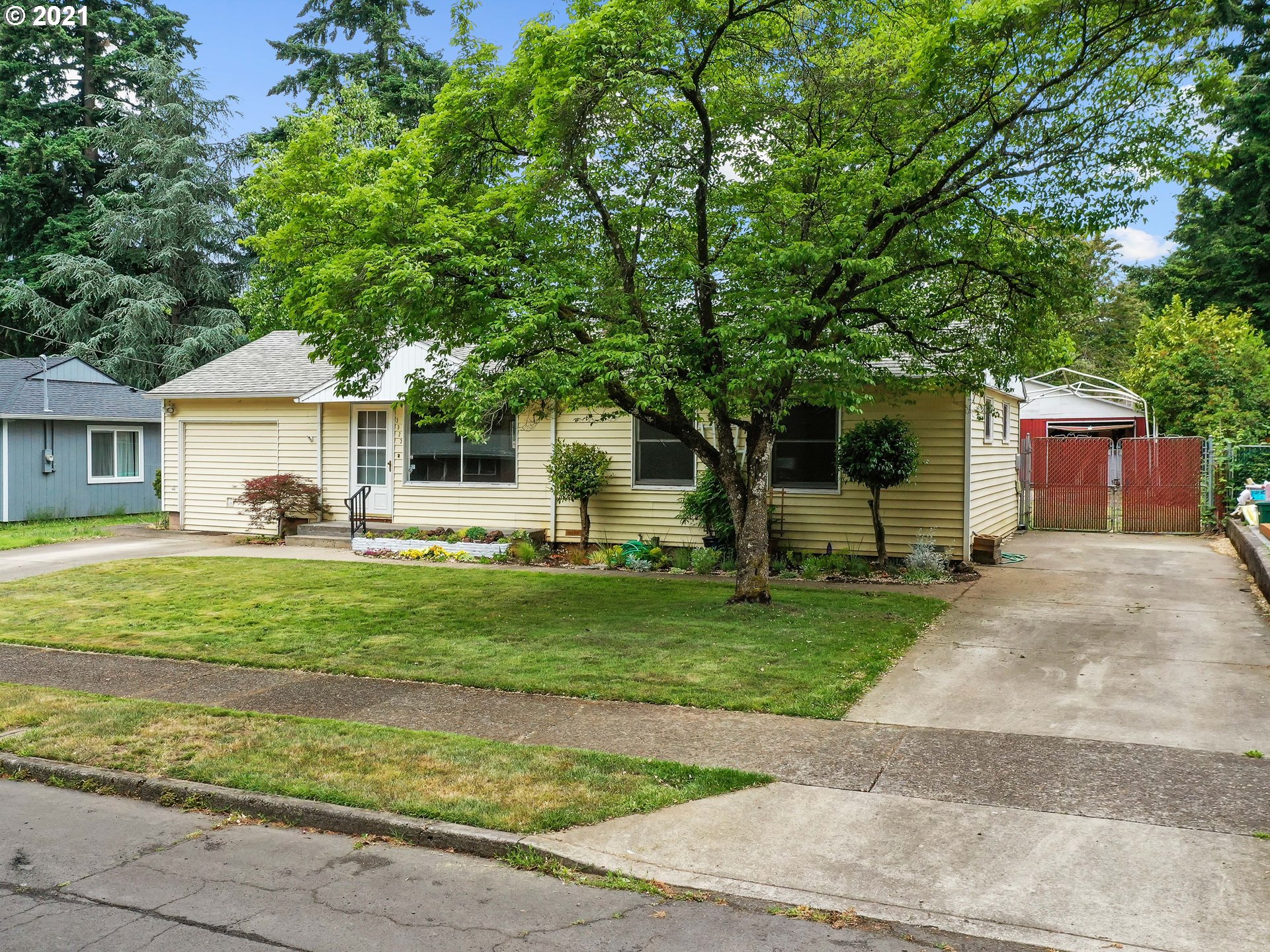 3323 SE 116TH AVE (1 of 32)