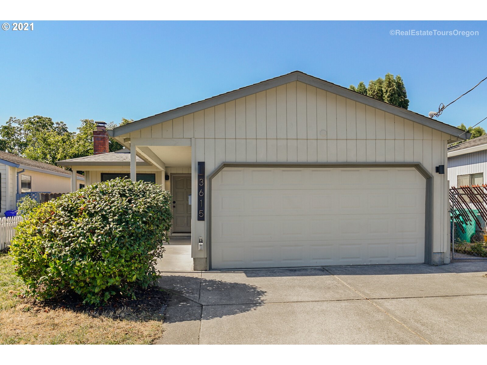 3615 SE 65TH AVE (1 of 31)