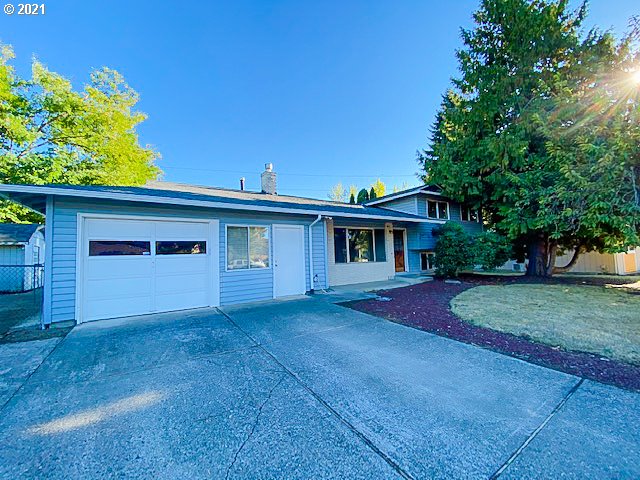 6716 SE MADRONA DR (1 of 31)