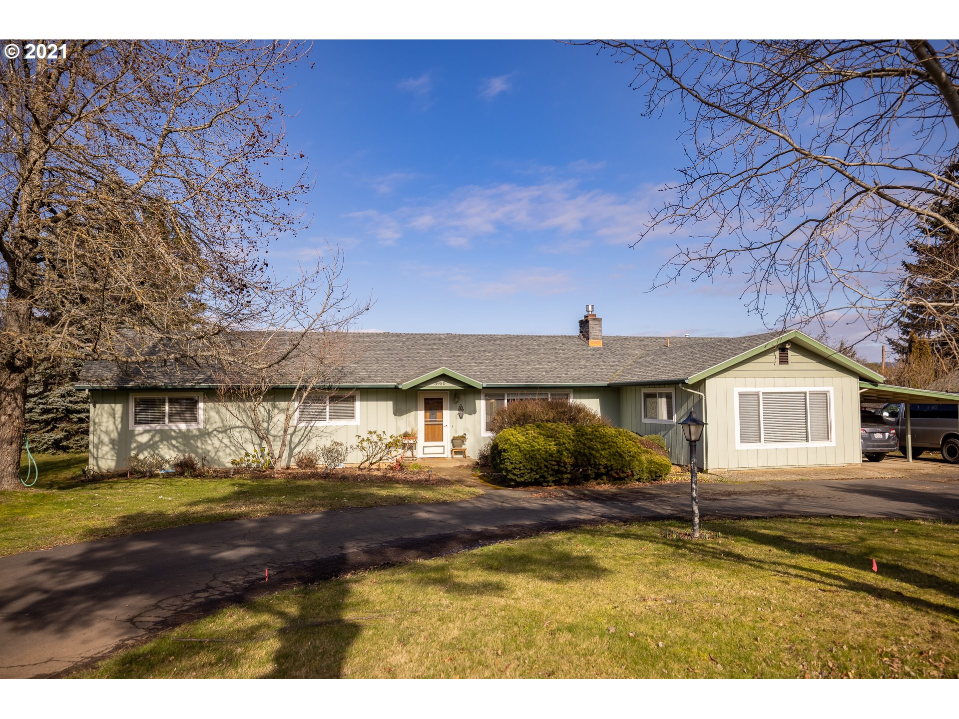 3950 FAIRVIEW DR (1 of 32)