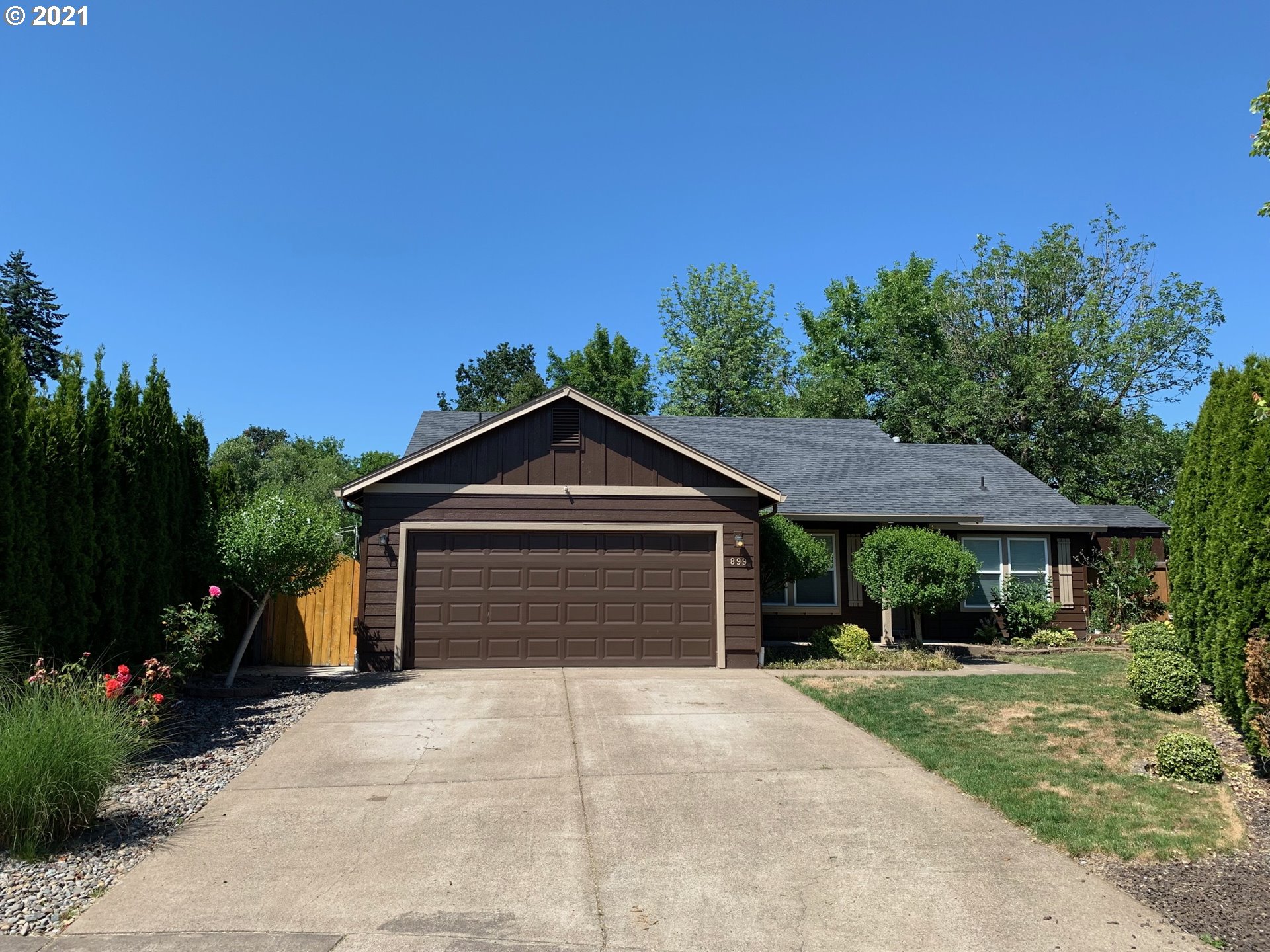 899 MEADOW CT (1 of 24)