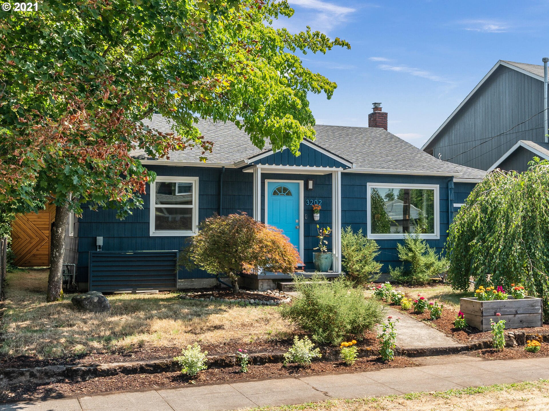 3202 SE 56TH AVE (1 of 32)