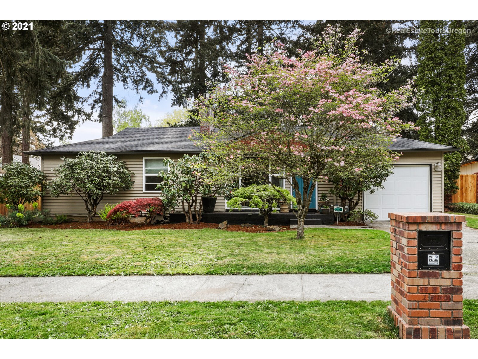 3415 SE 116TH AVE (1 of 32)
