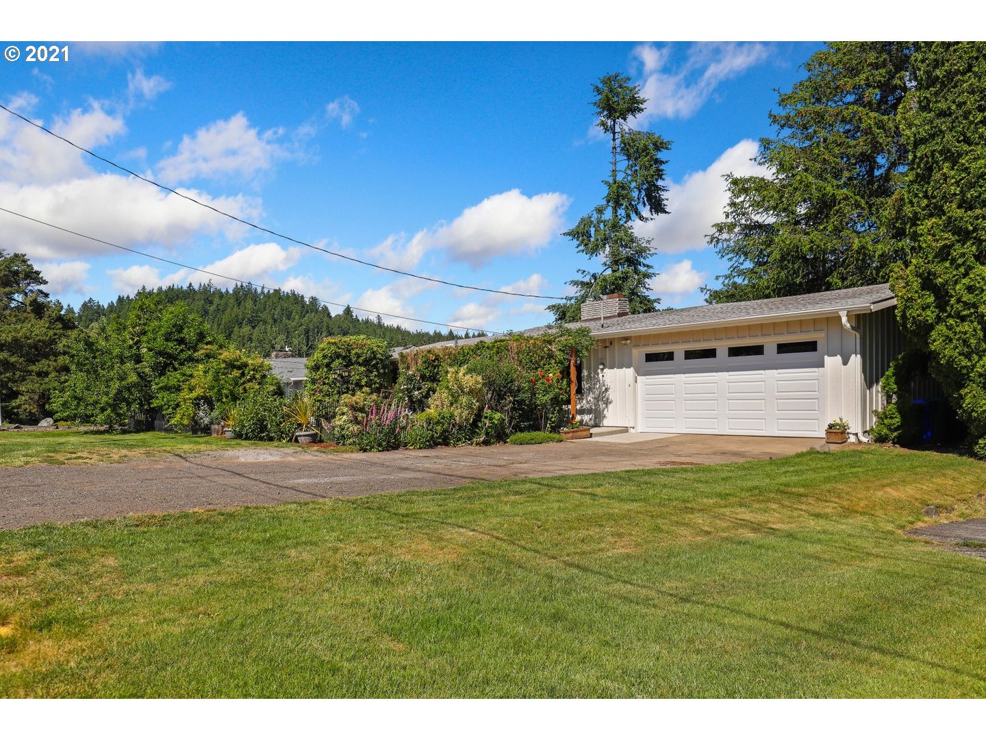 11590 SE 147TH AVE (1 of 32)