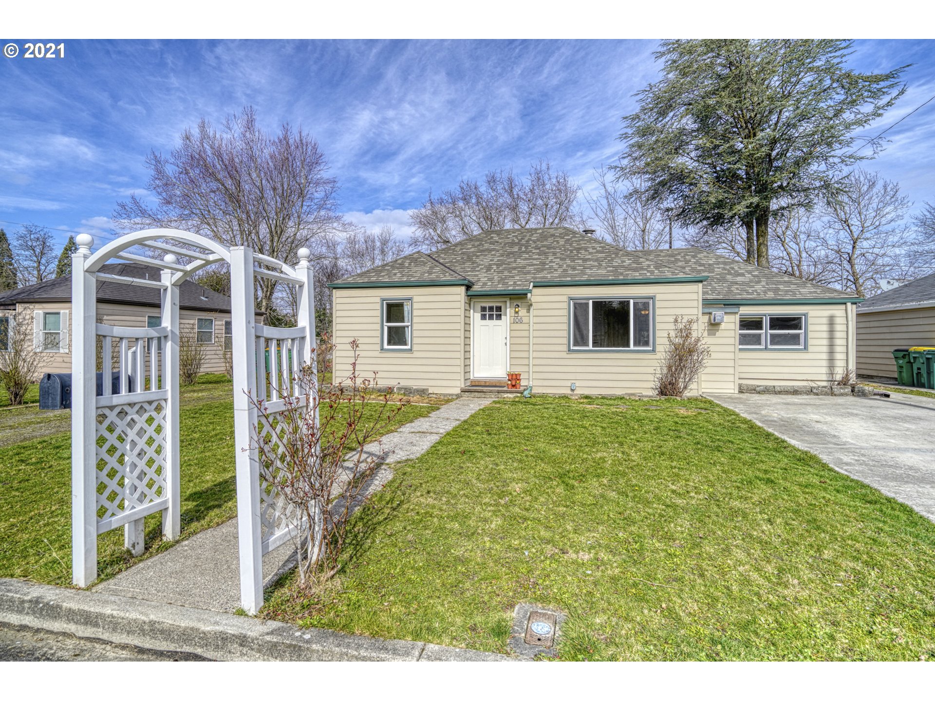 106 ASH AVE (1 of 29)