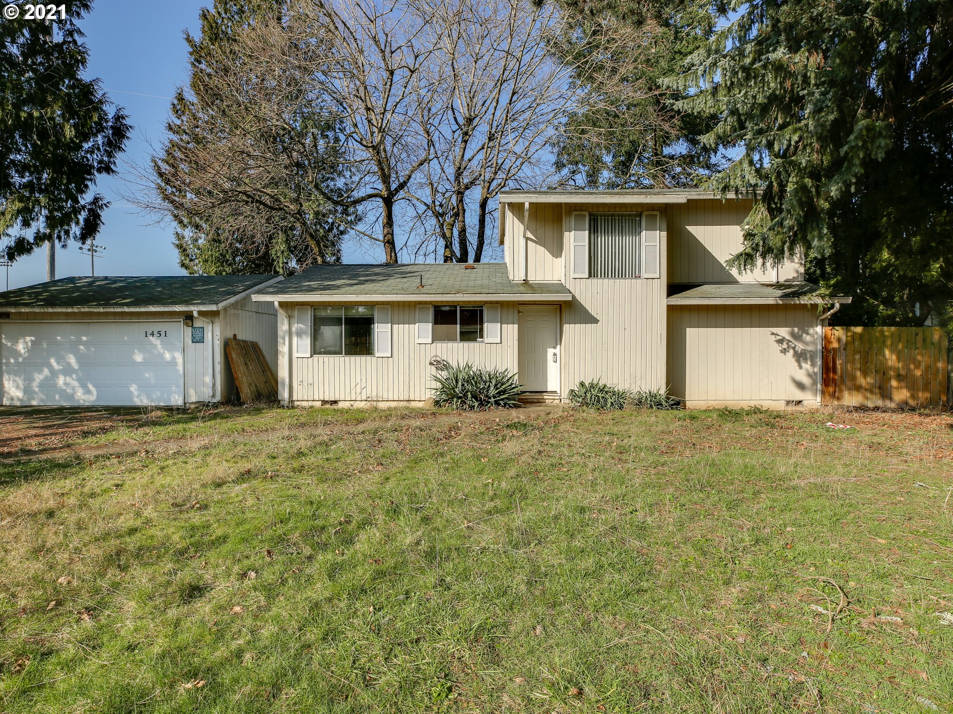 1451 SE 135TH AVE (1 of 31)