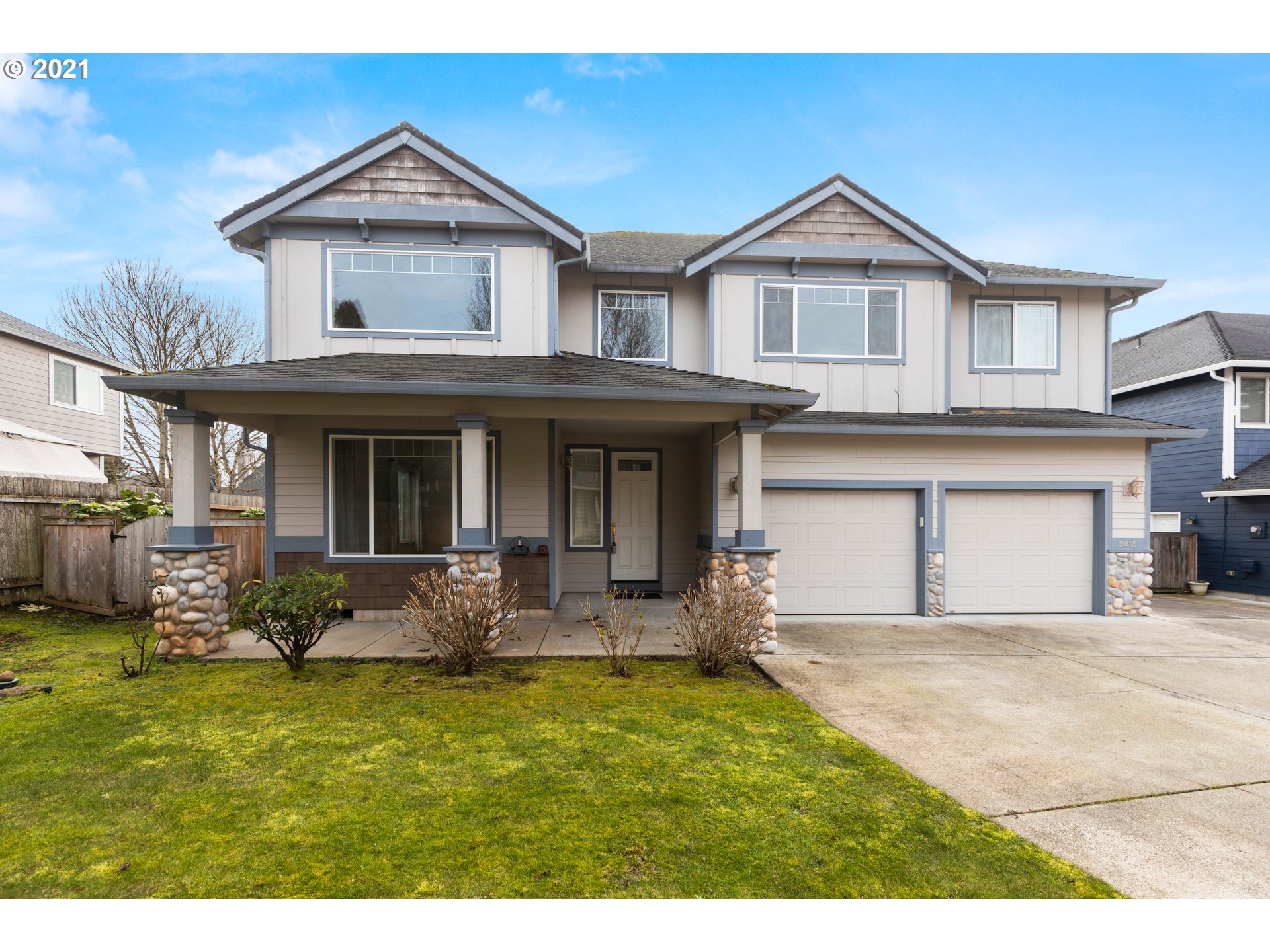 3415 SE 176TH AVE (1 of 32)