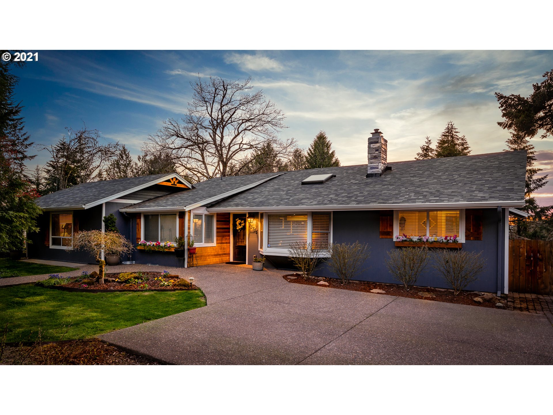 13755 SE 180TH AVE (1 of 31)