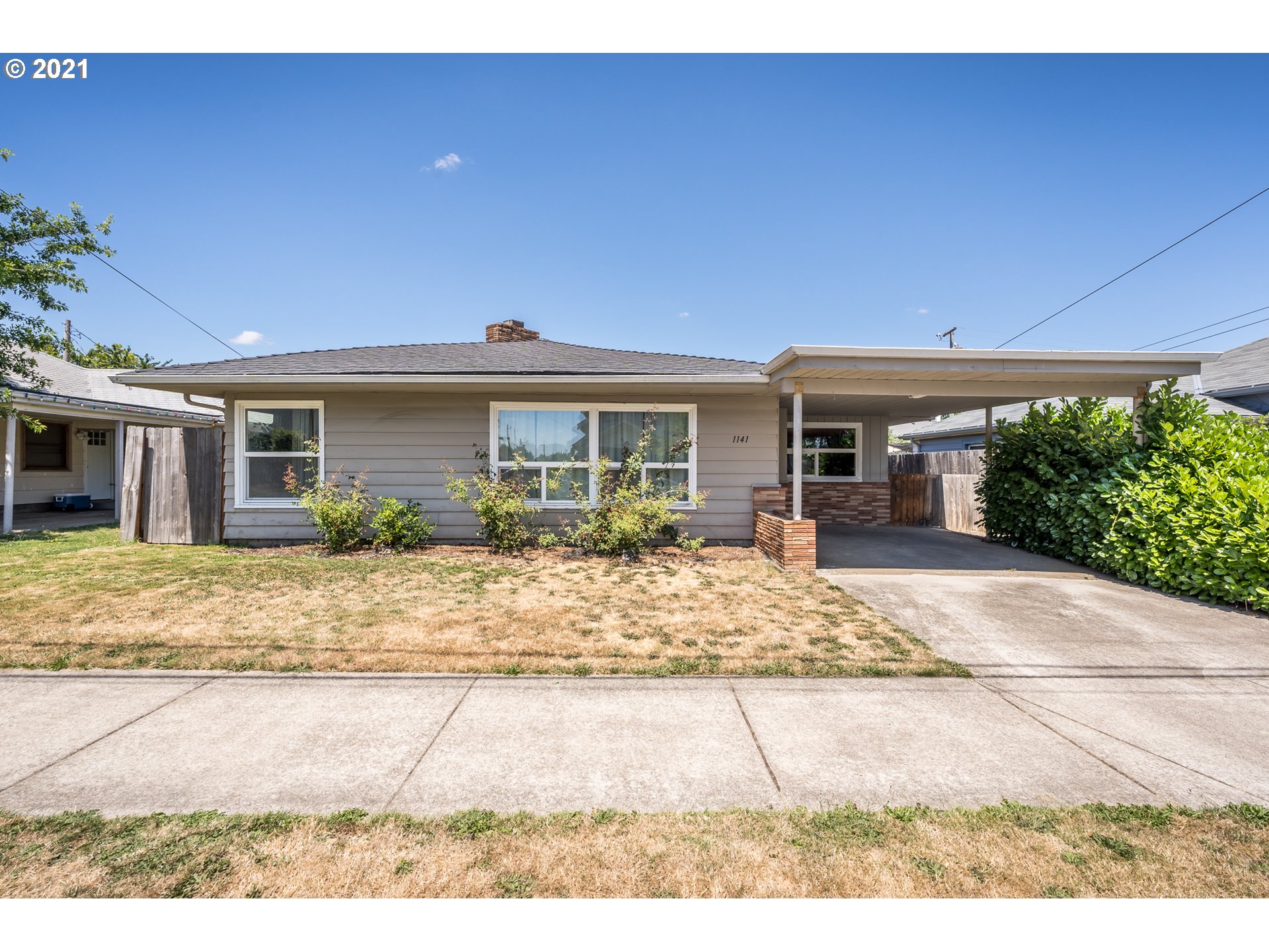 1141 12TH AVE SW (1 of 28)