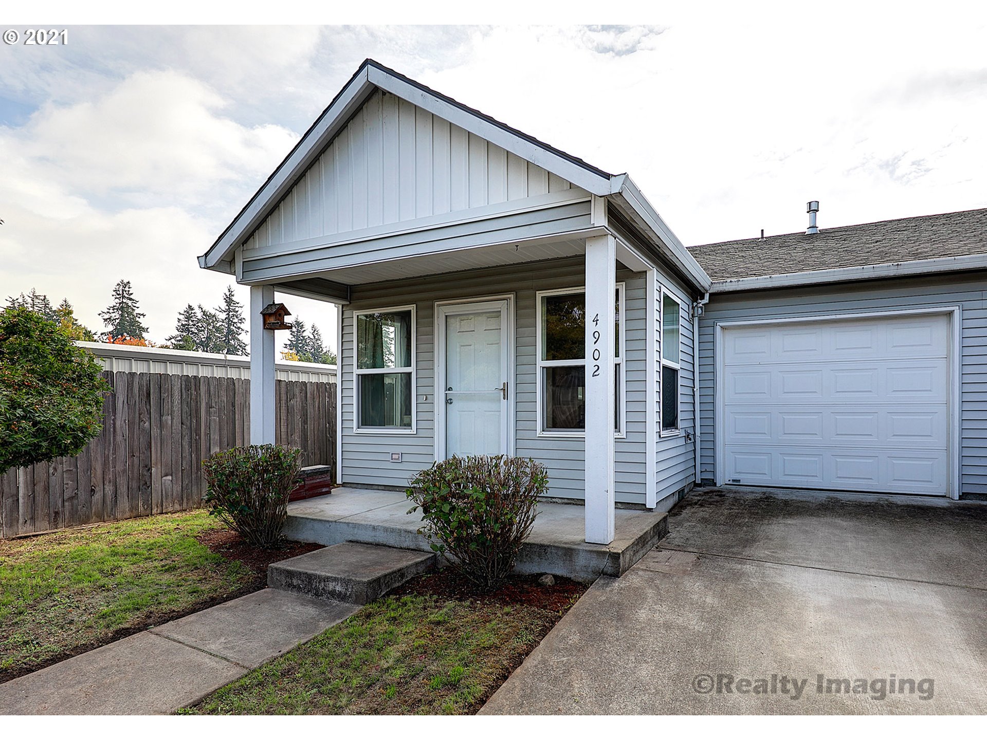 4902 SW 9TH CT (1 of 16)