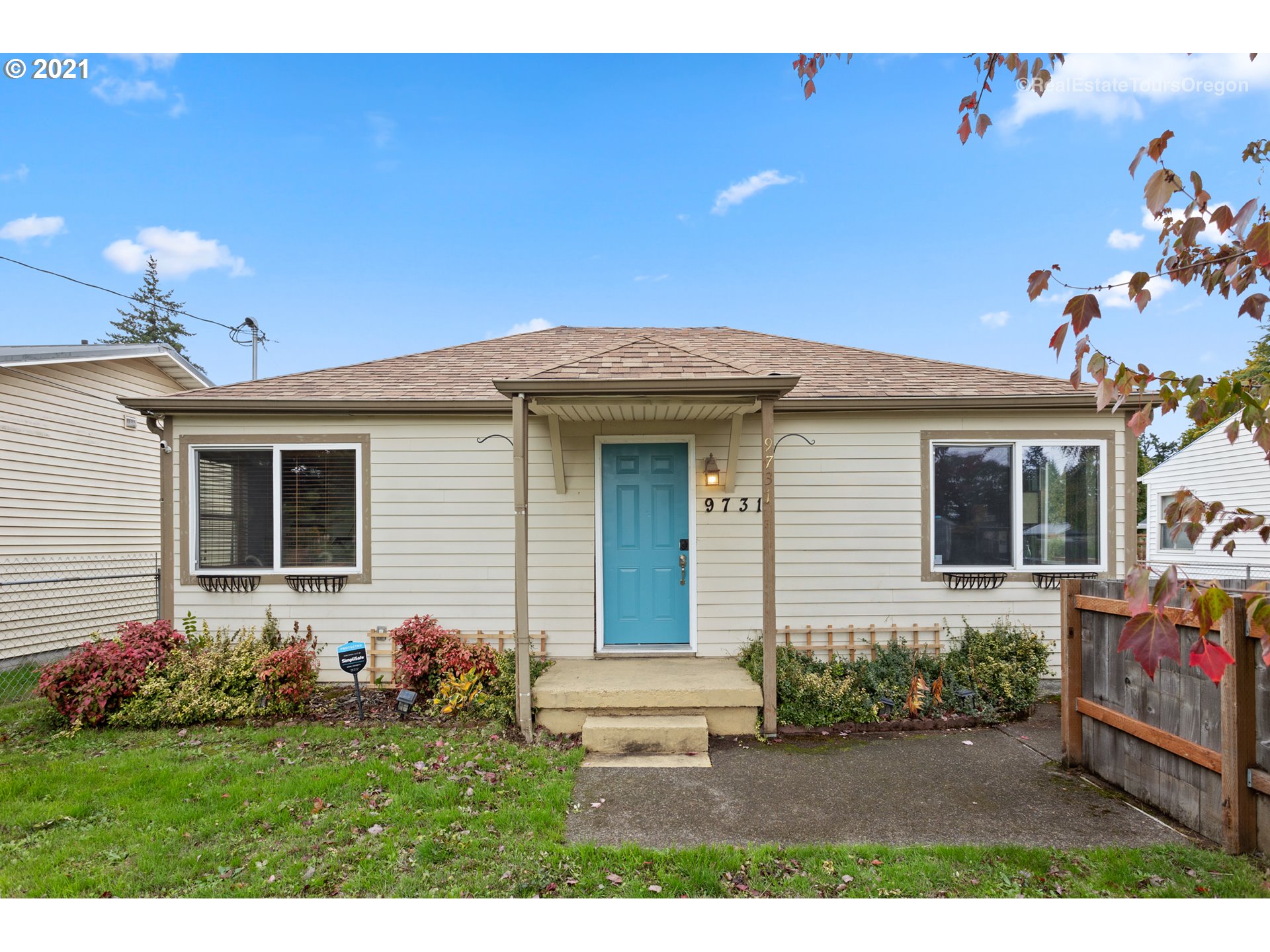 9731 SE BELL AVE (1 of 32)