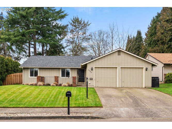 2595 SW 194TH AVE (1 of 31)