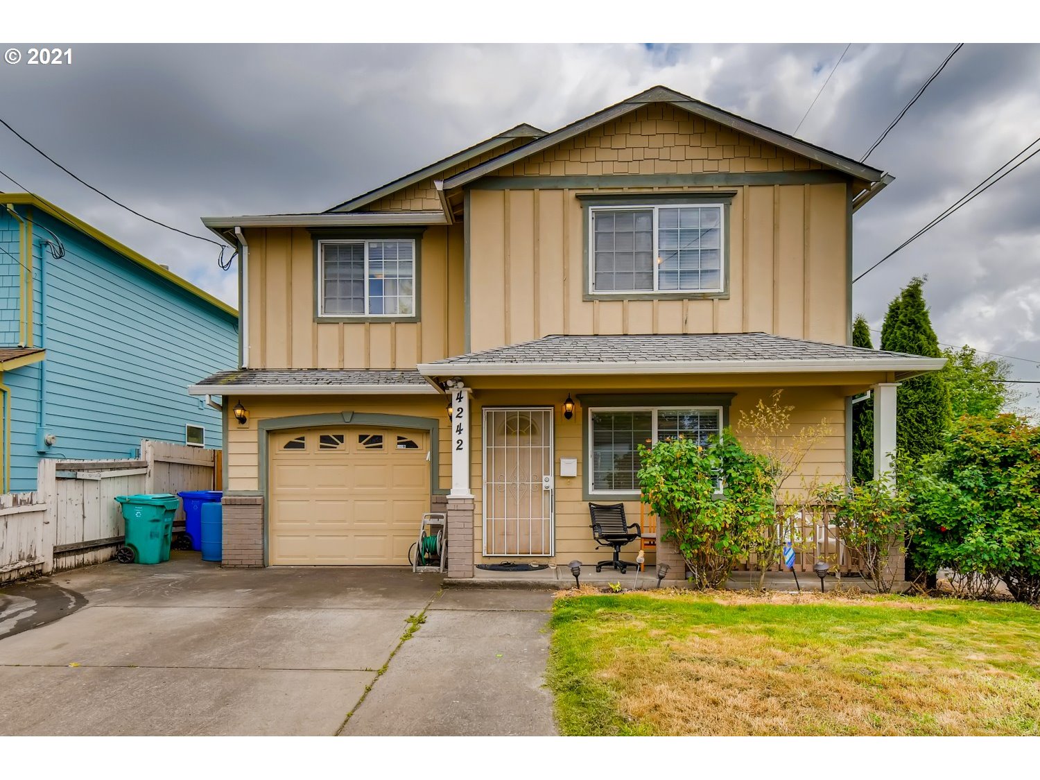 4242 SE 89TH AVE (1 of 19)