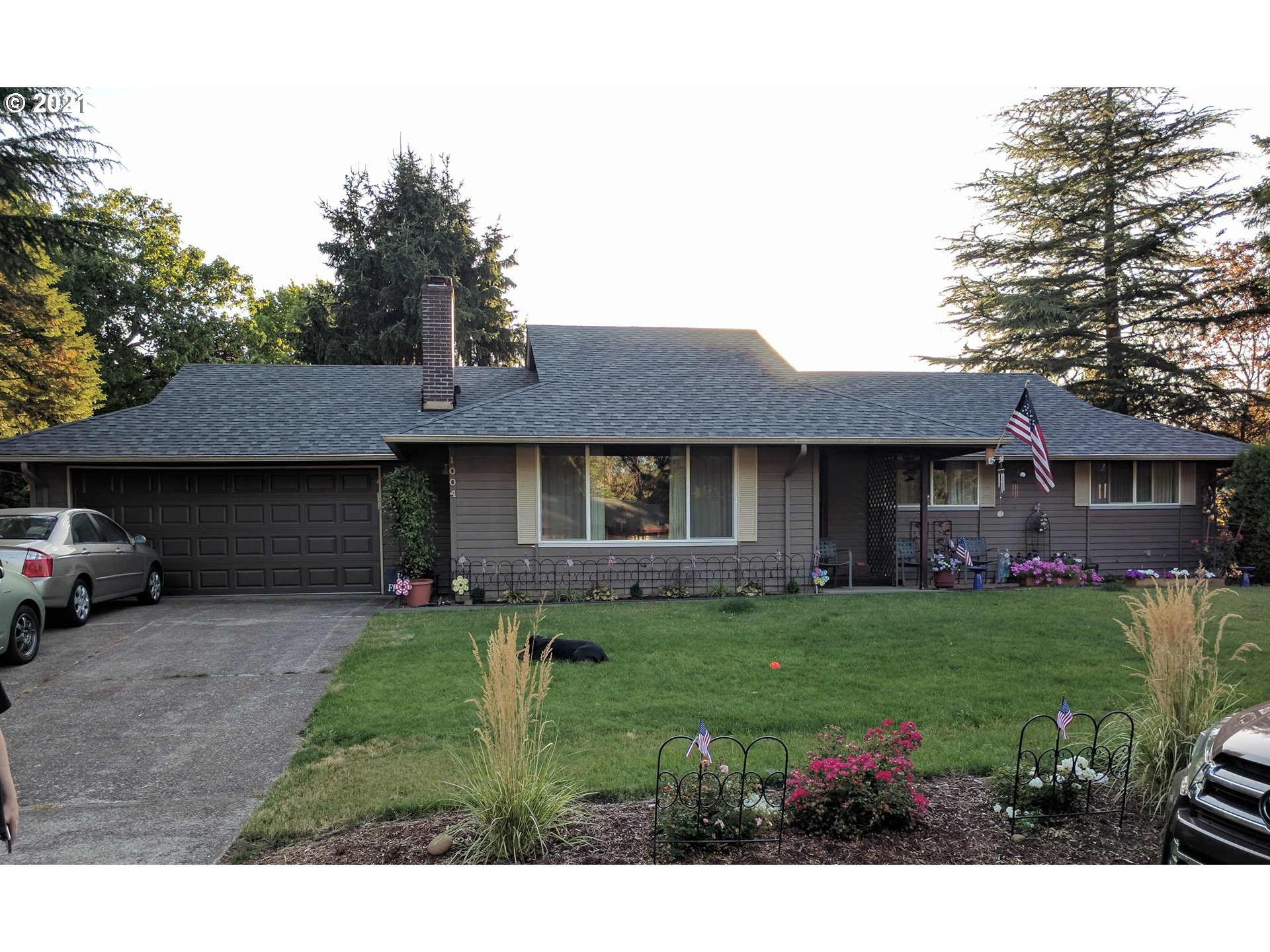 1004 SE 128TH AVE (1 of 26)