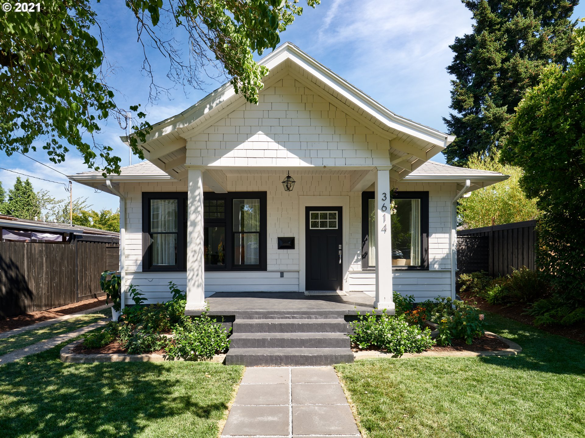 3614 SE 10TH AVE (1 of 22)