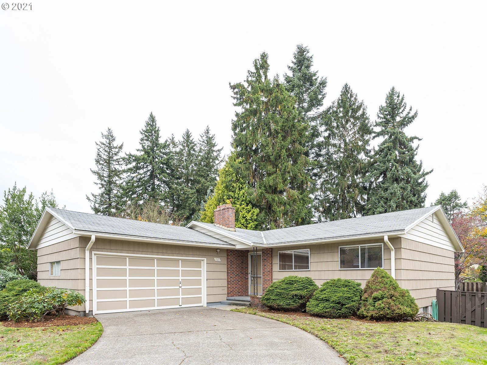 1521 SE 129TH AVE (1 of 31)