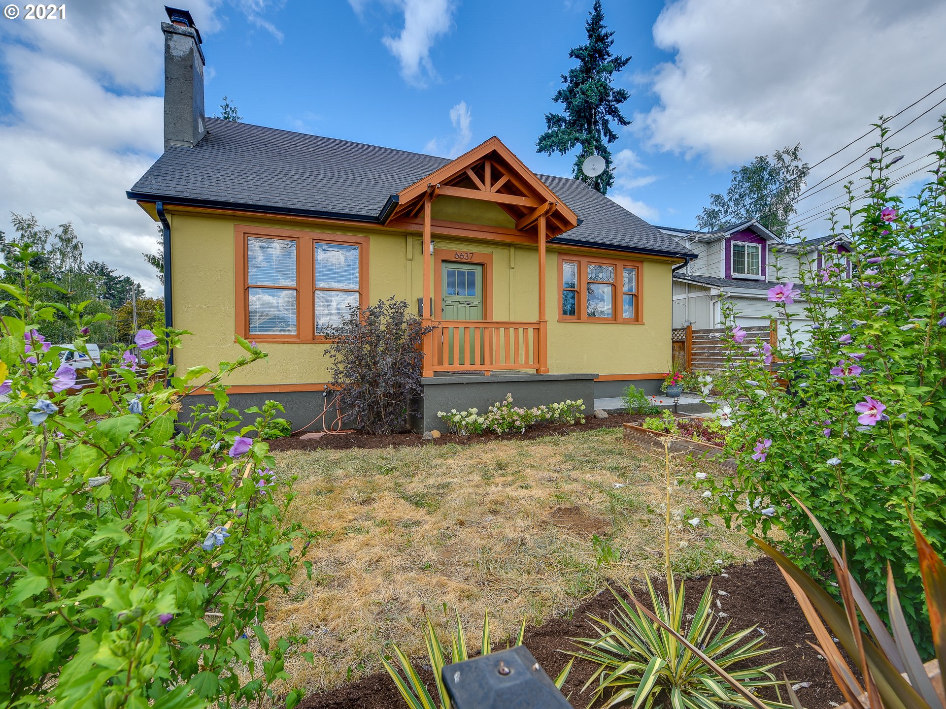 6637 SE 78TH AVE (1 of 25)